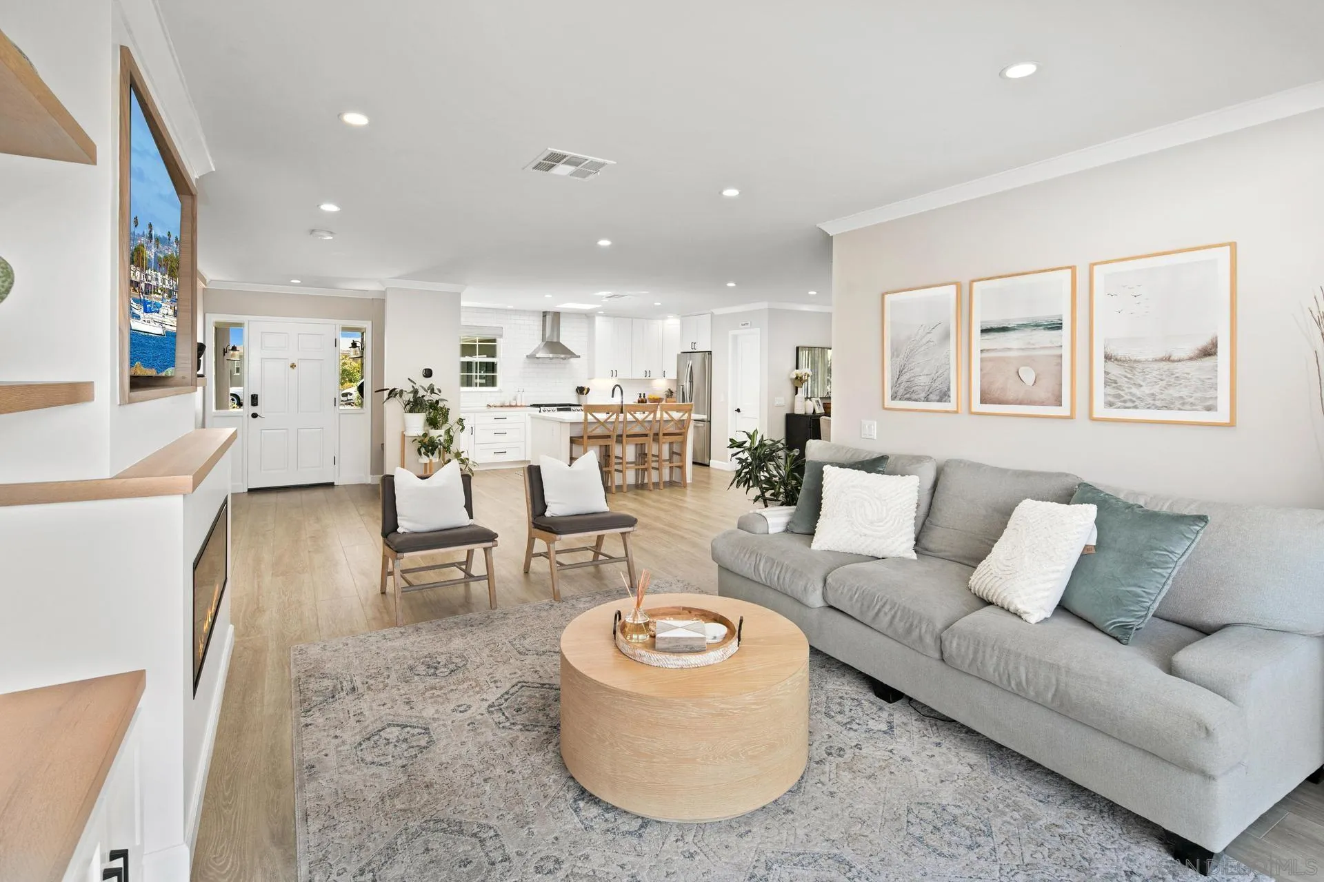 4882 Lucille Place