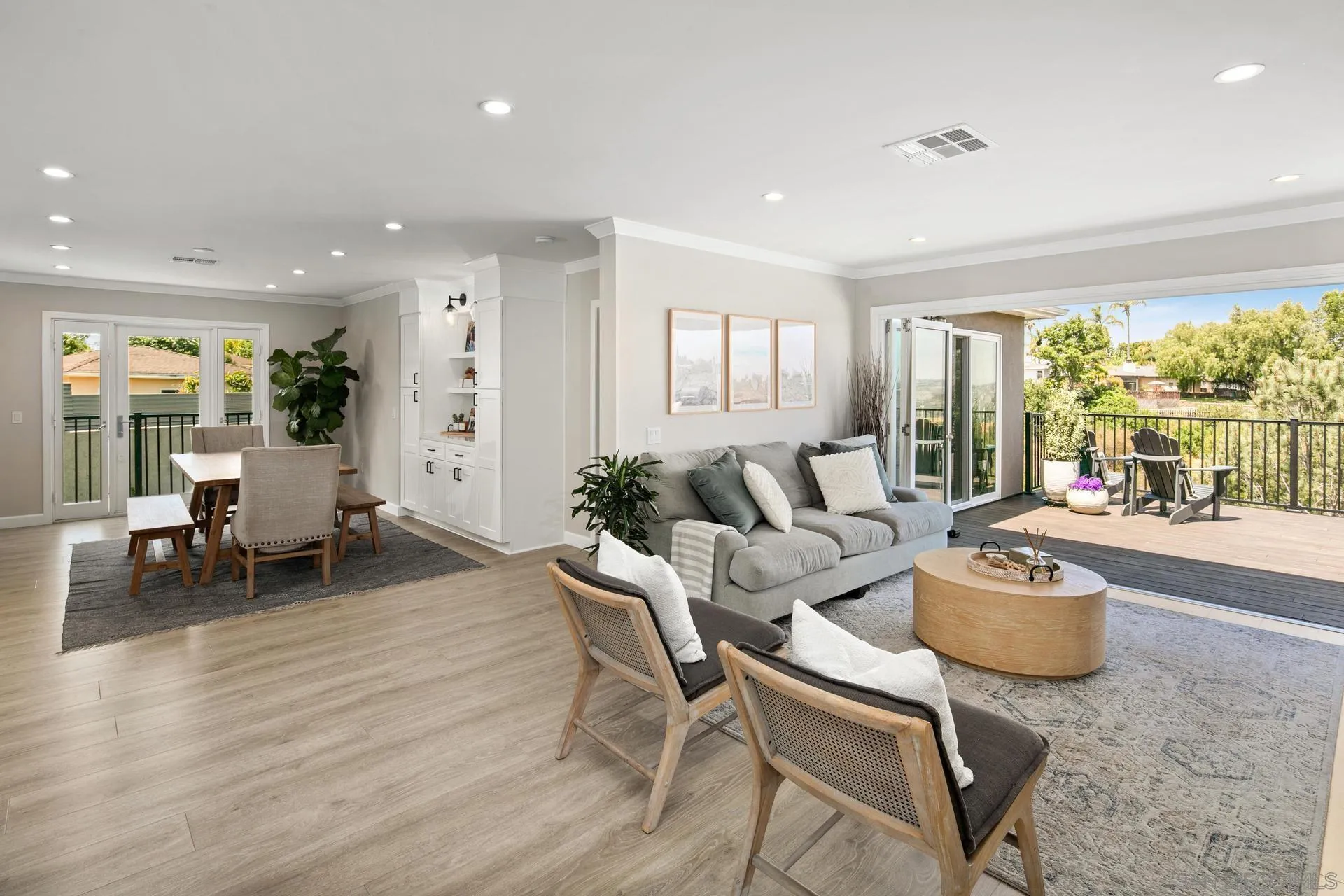 4882 Lucille Place