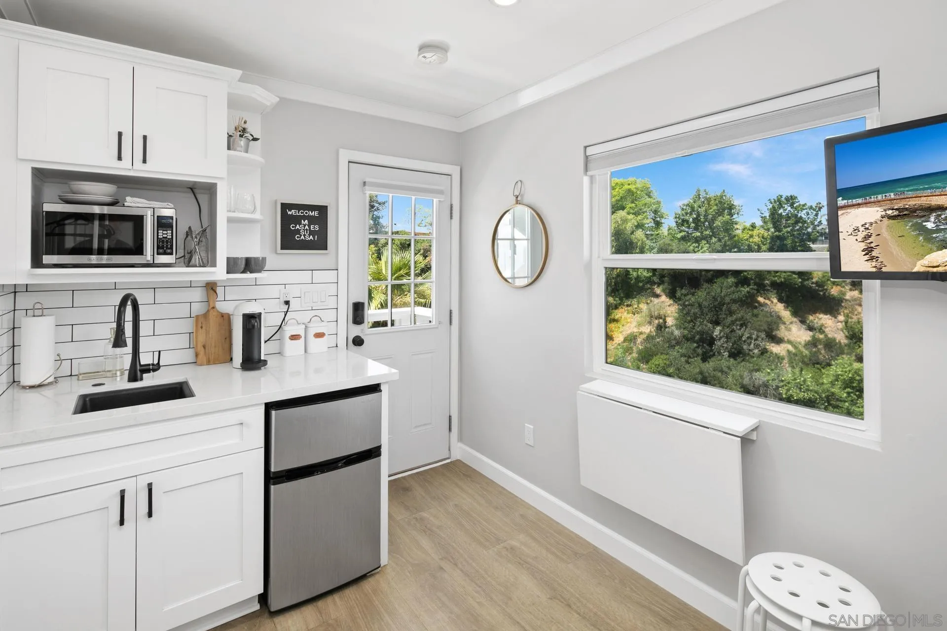 4882 Lucille Place