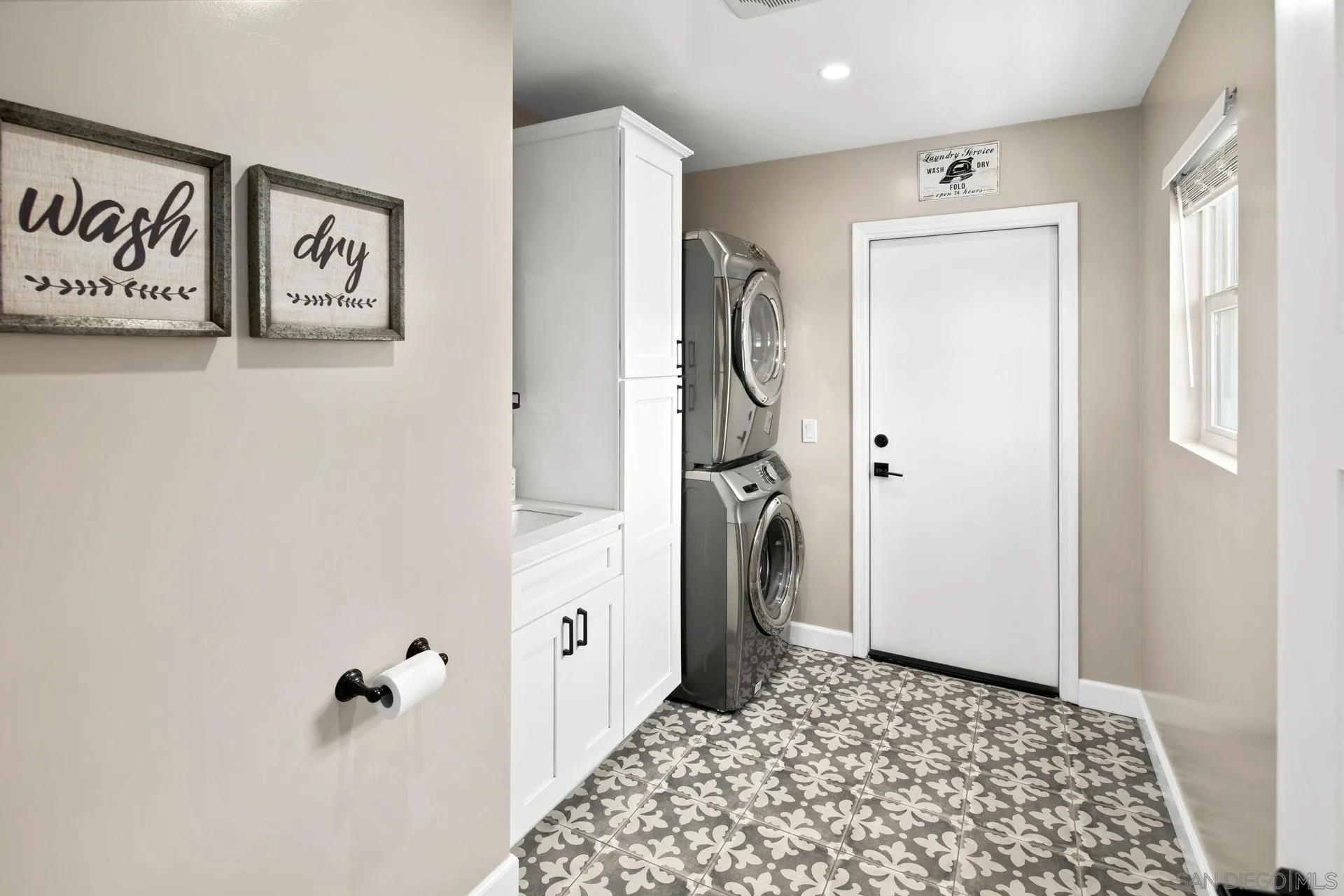 4882 Lucille Place