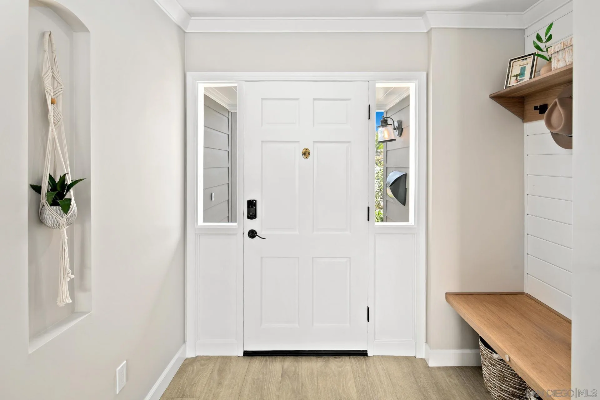 4882 Lucille Place