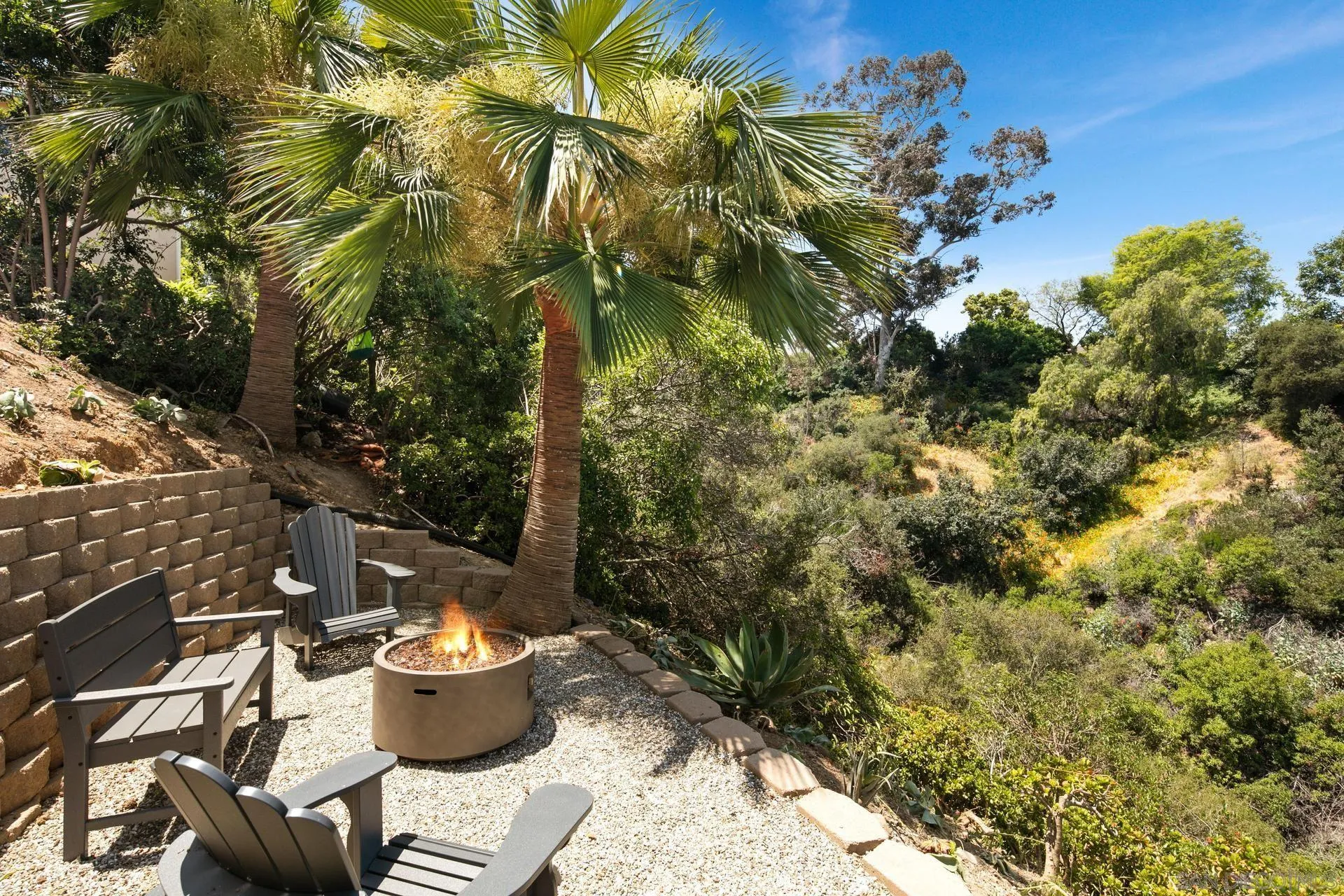 4882 Lucille Place