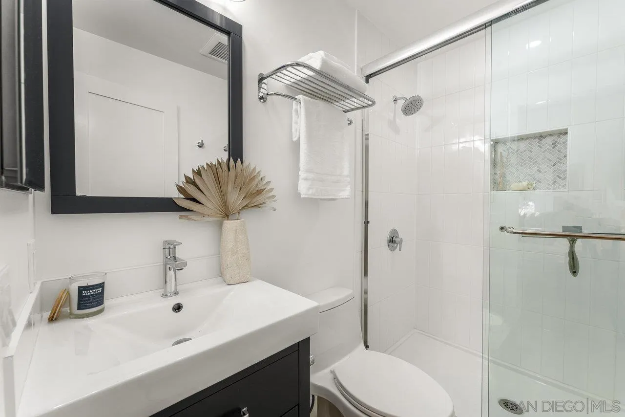 4285 Asher St Unit 28