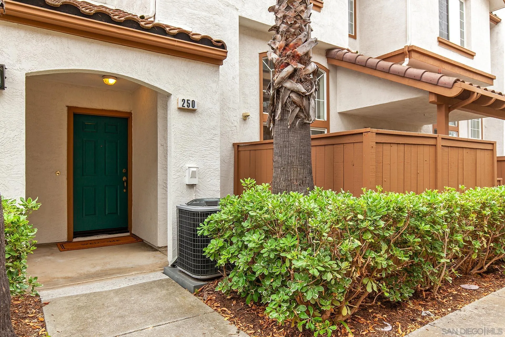 10288 Wateridge Cir Unit 250