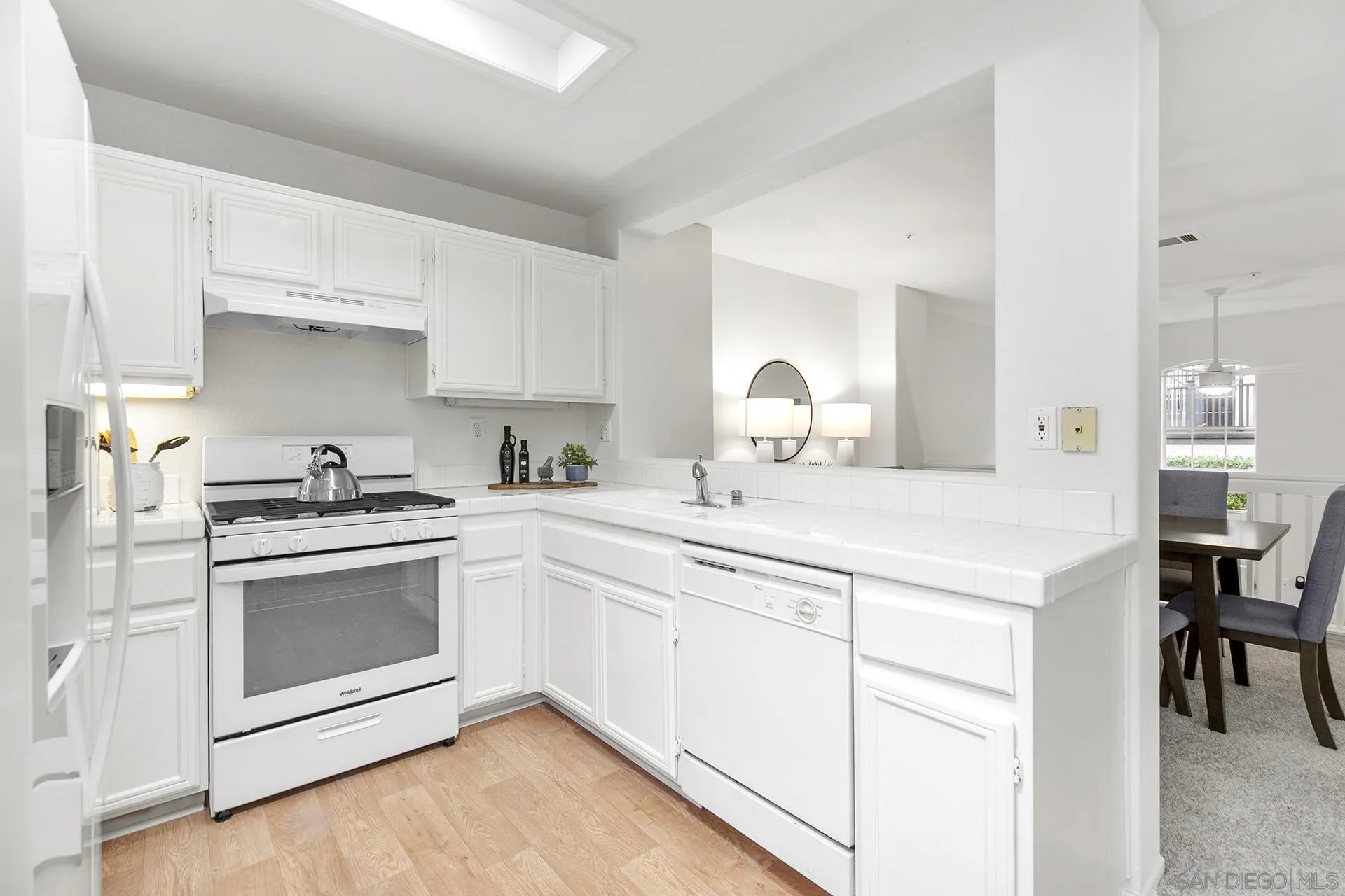 10288 Wateridge Cir Unit 250