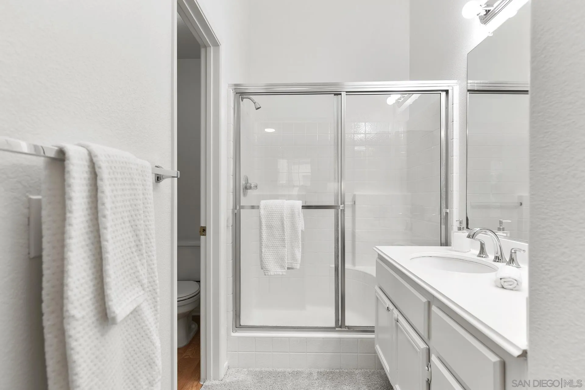 10288 Wateridge Cir Unit 250