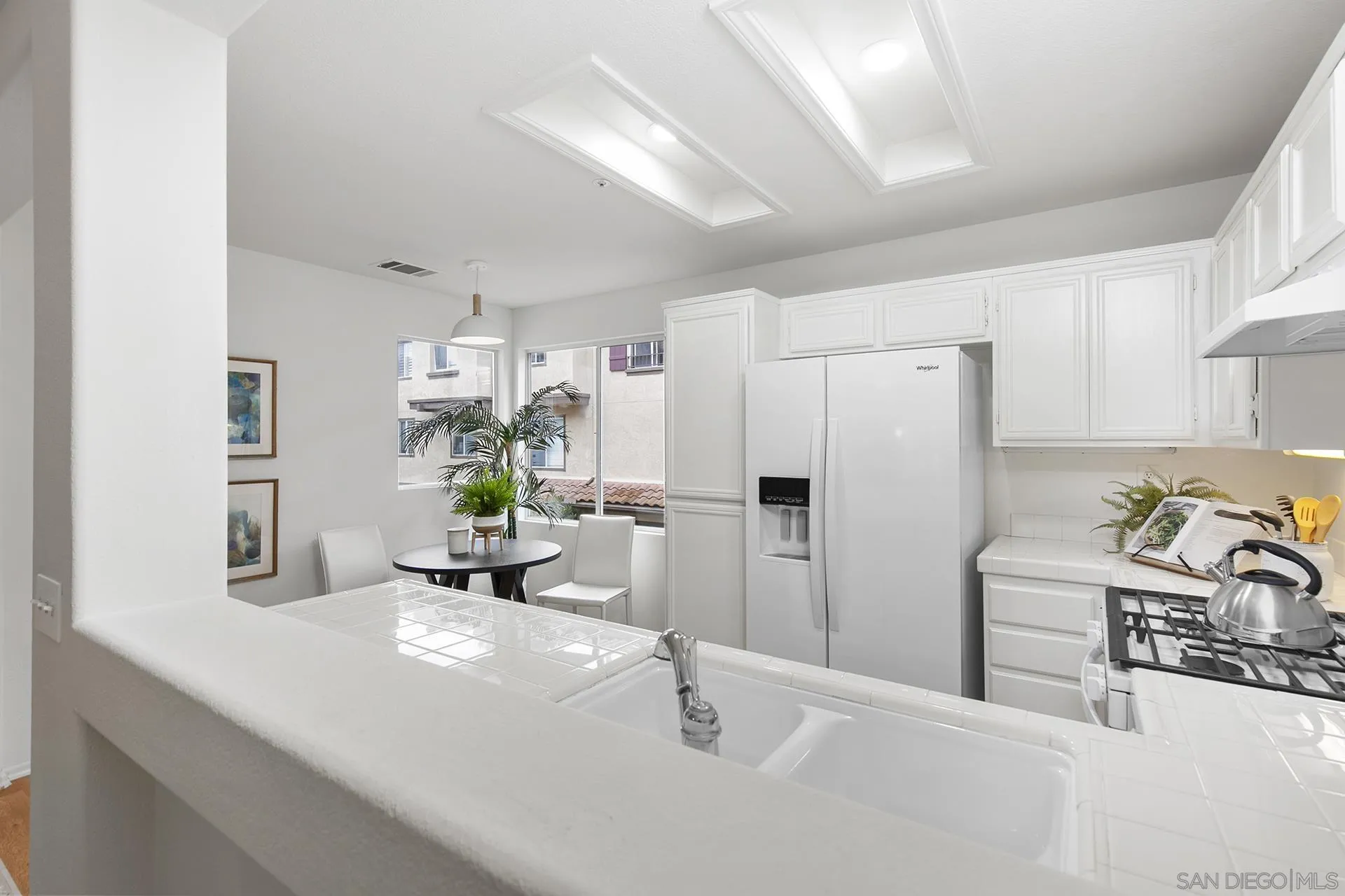 10288 Wateridge Cir Unit 250