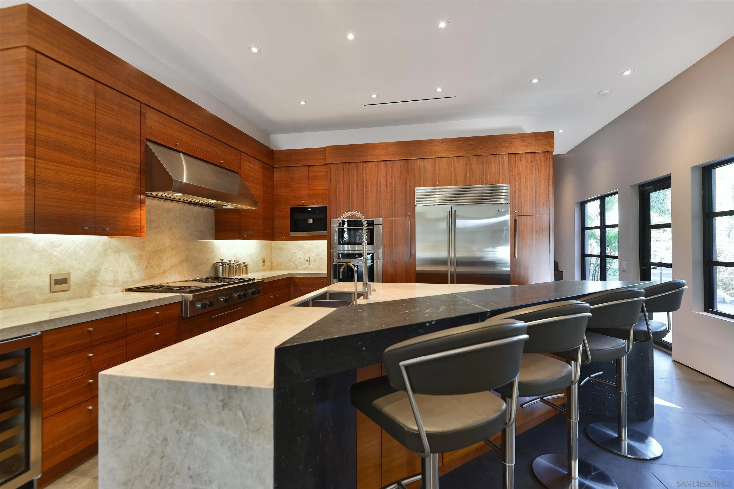 6106 Camino De La Costa
