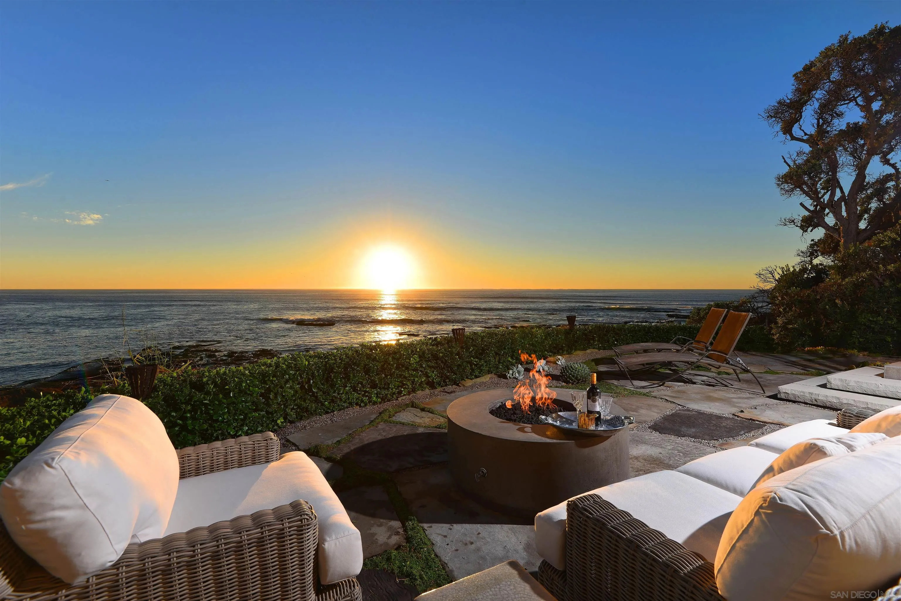 6106 Camino De La Costa