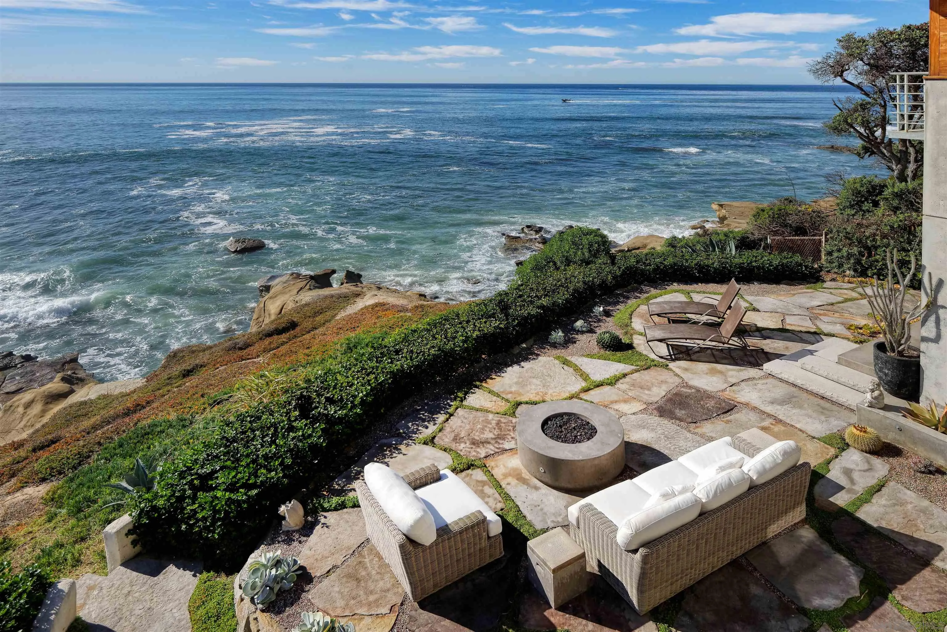 6106 Camino De La Costa