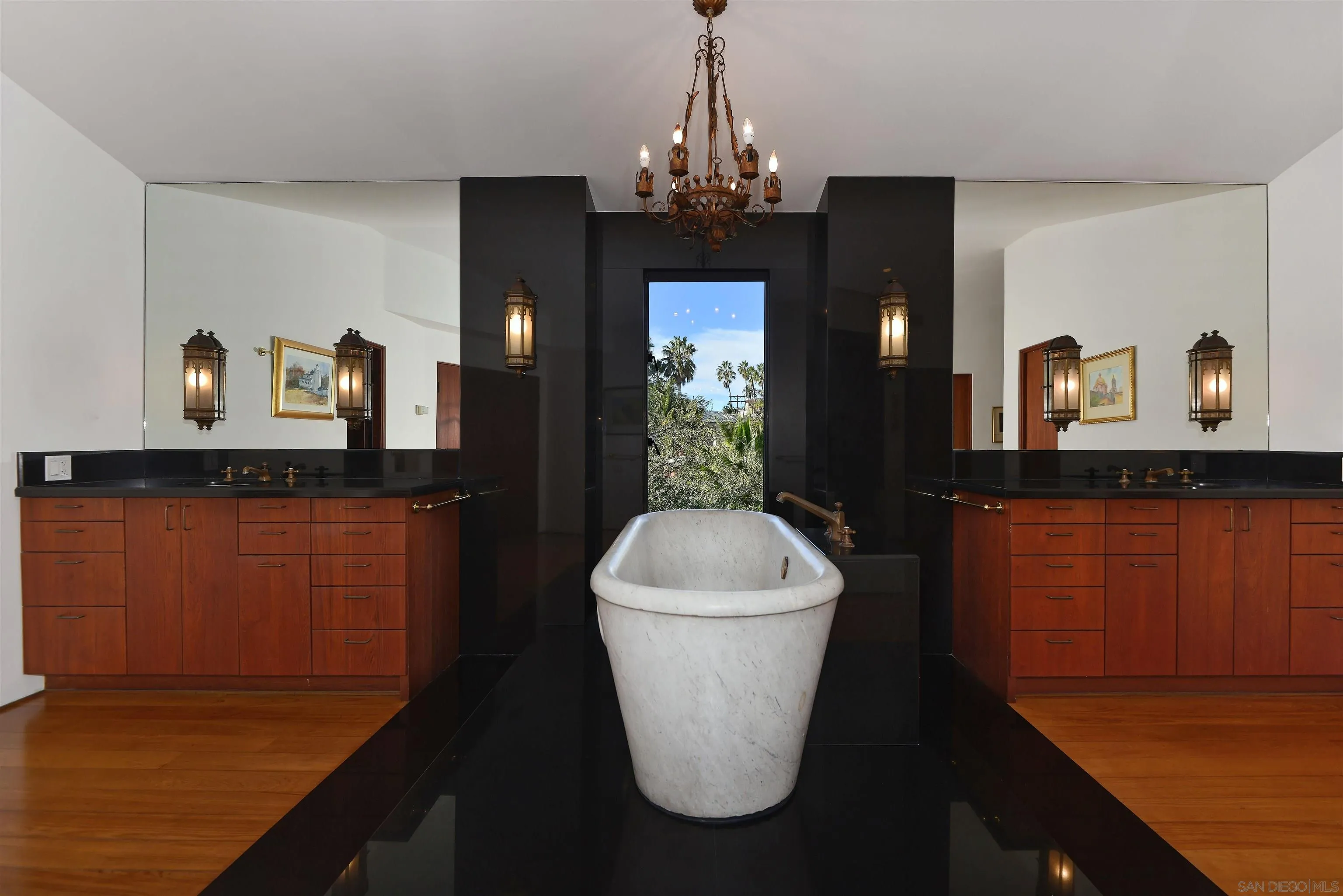 6106 Camino De La Costa