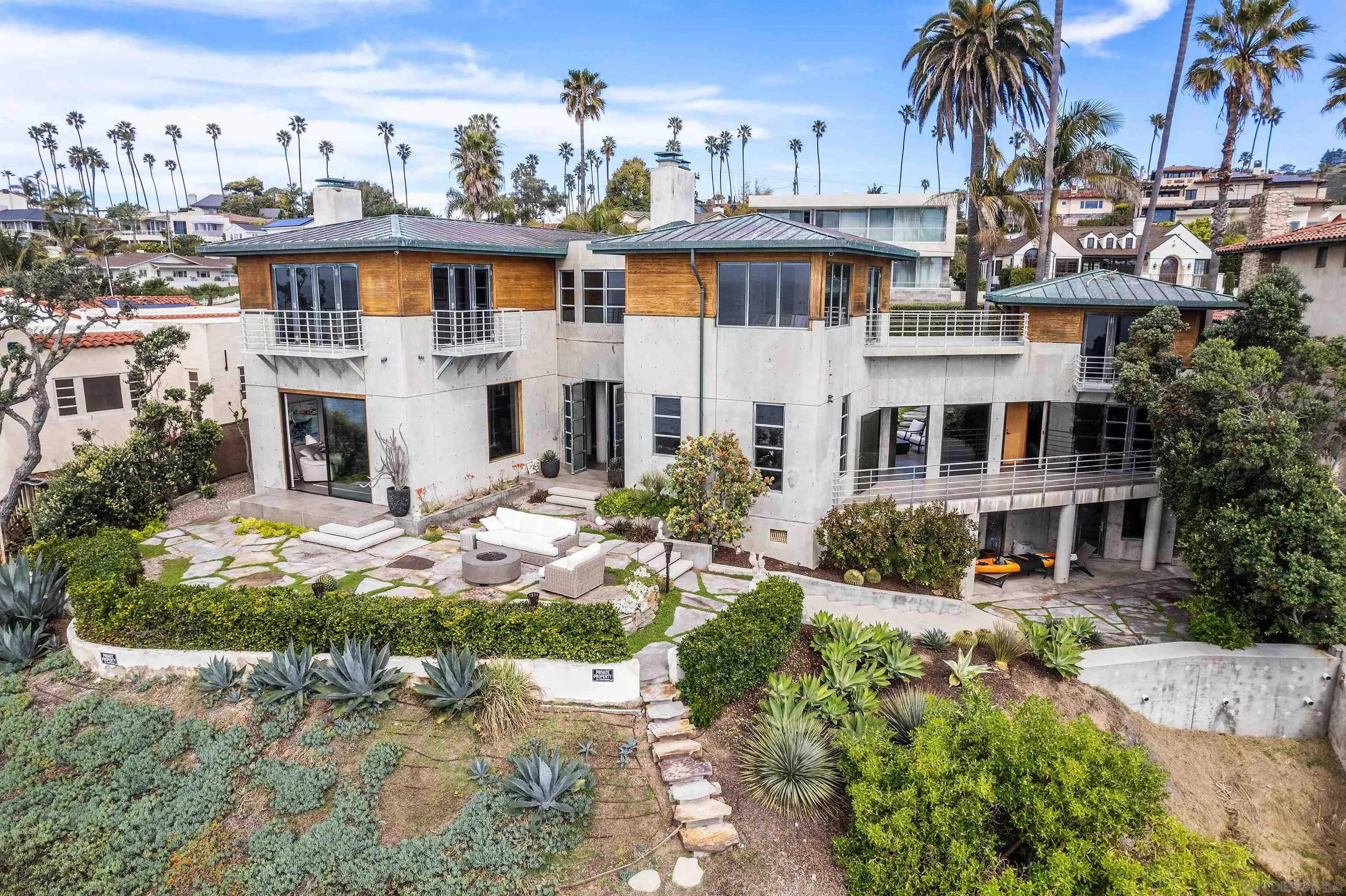 6106 Camino De La Costa