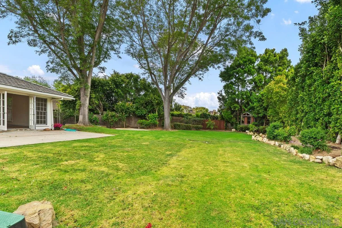 6229 La Jolla Mesa Dr