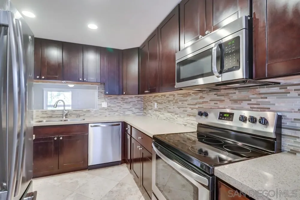 6960 Golfcrest Dr Unit B320