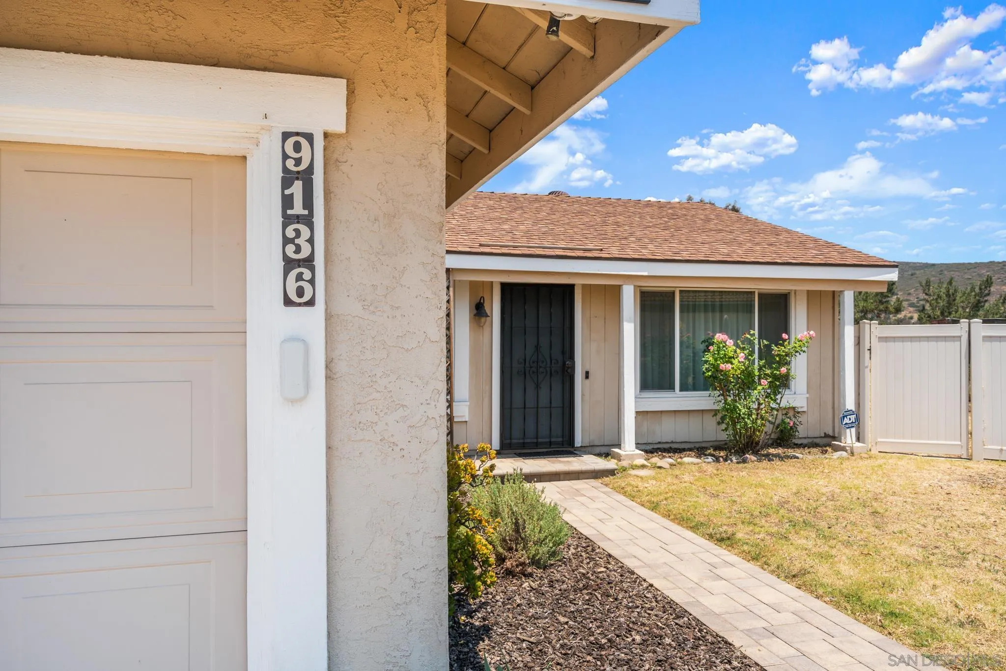 9136 Kensett Pl