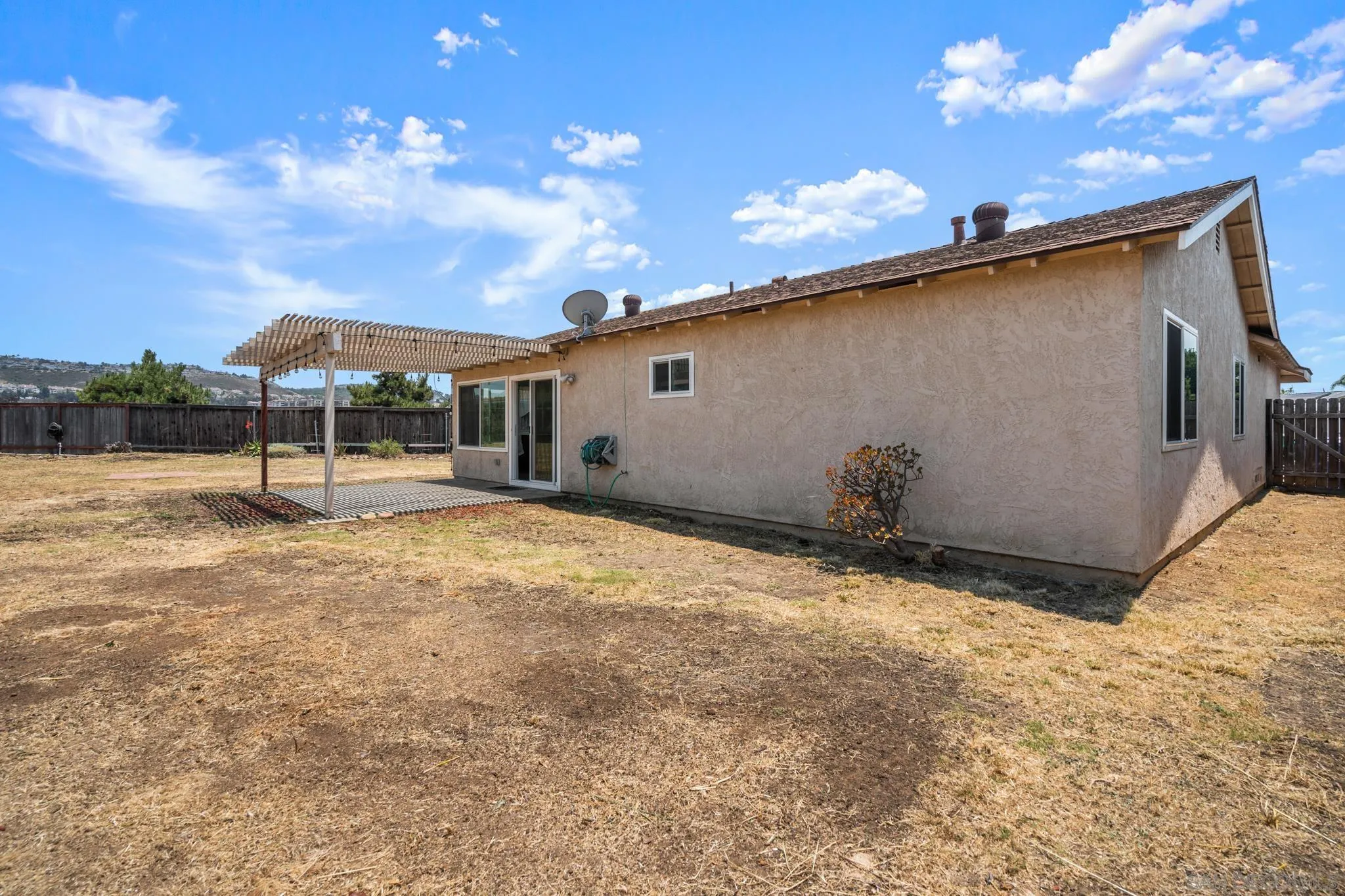 9136 Kensett Pl