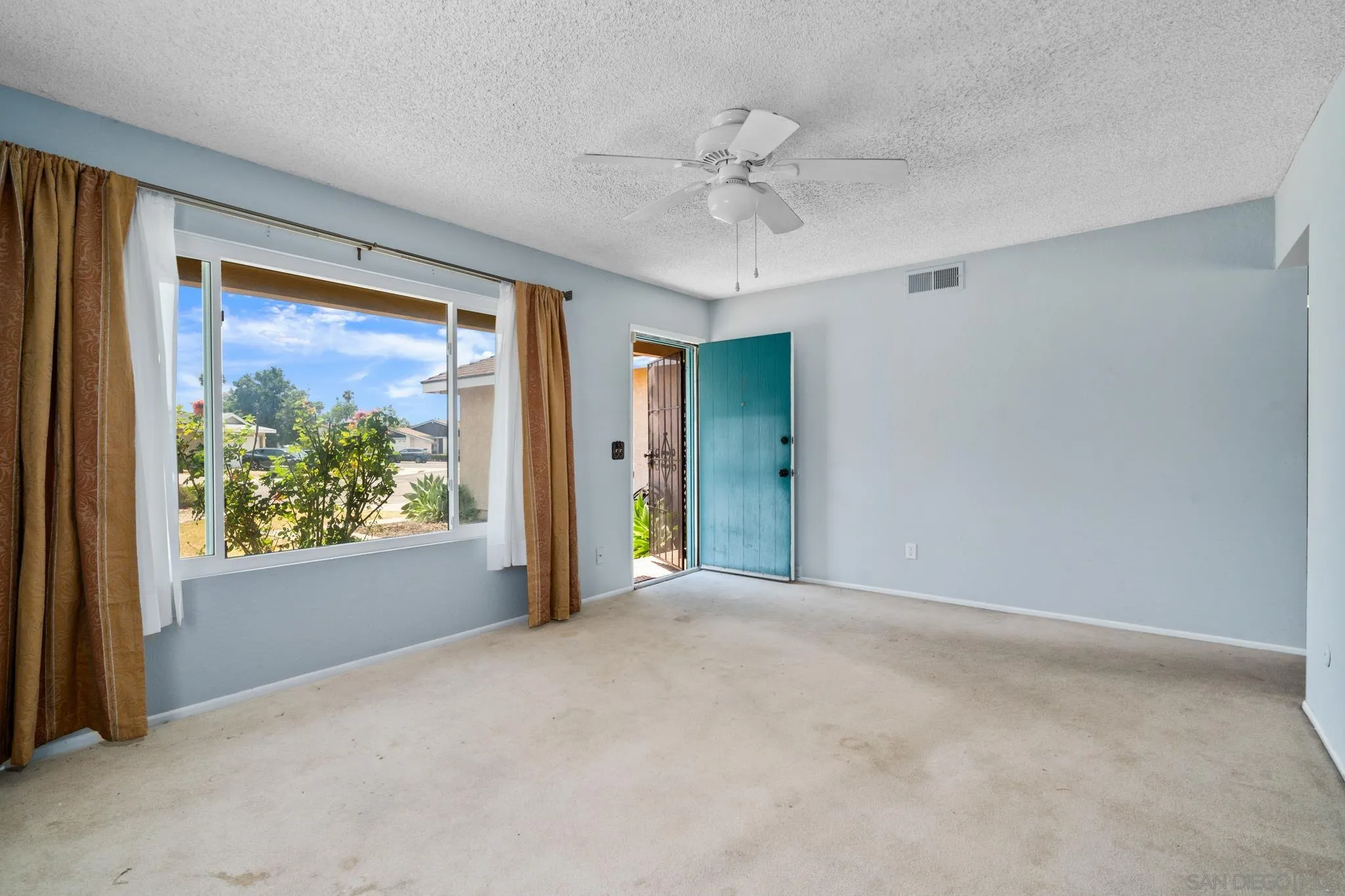 9136 Kensett Pl