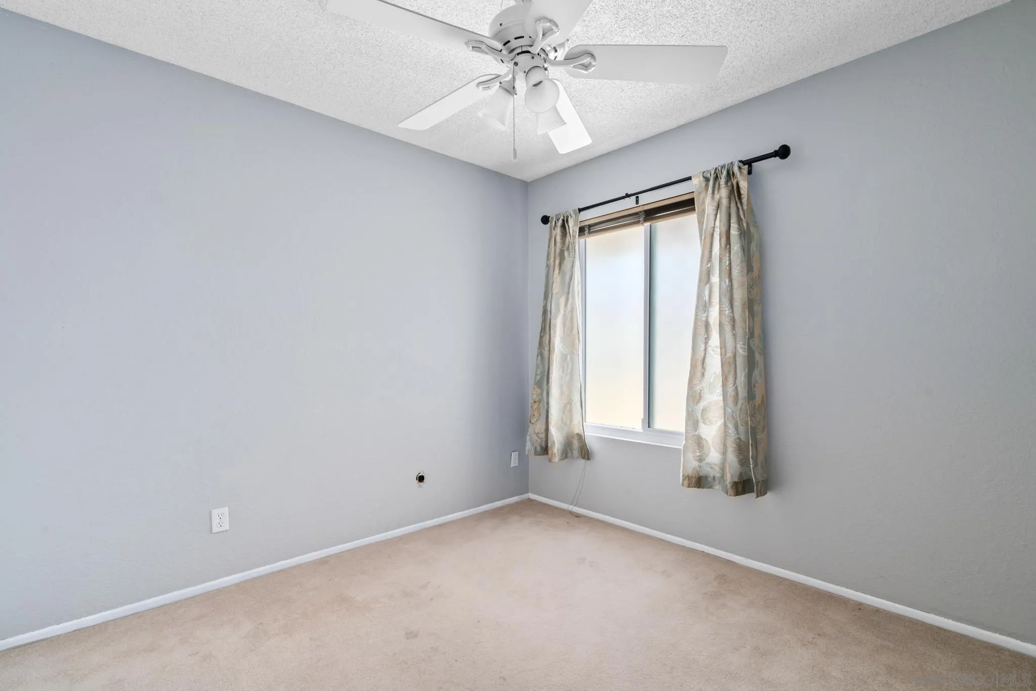 9136 Kensett Pl