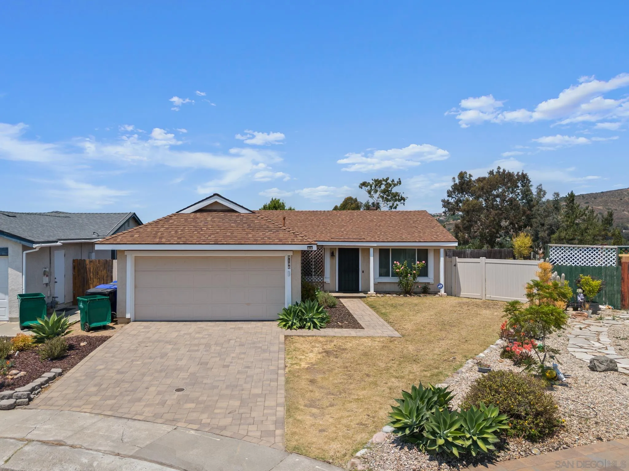 9136 Kensett Pl