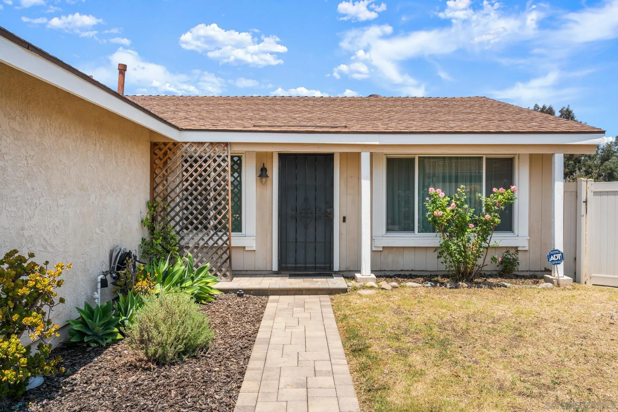 9136 Kensett Pl