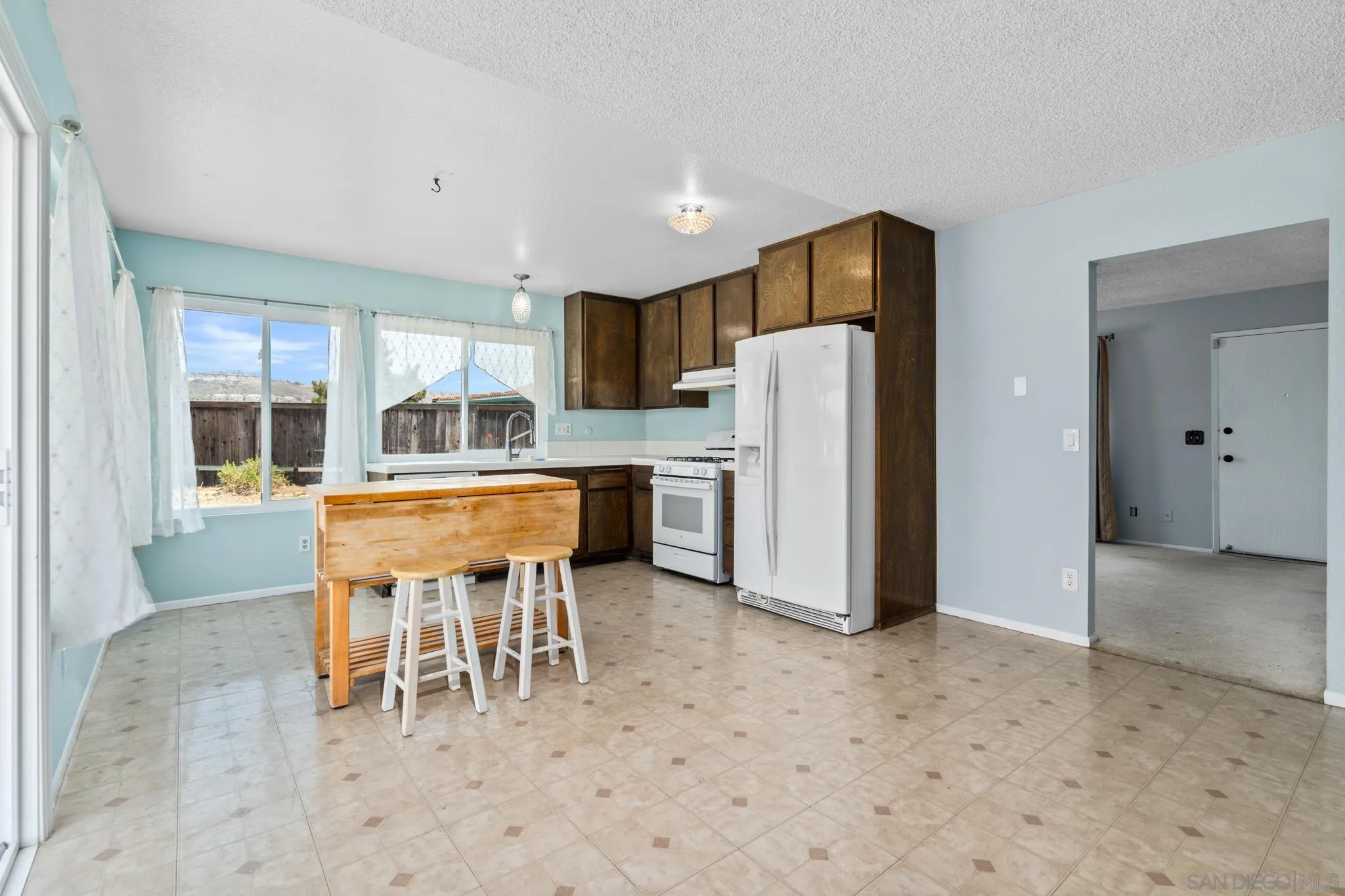 9136 Kensett Pl
