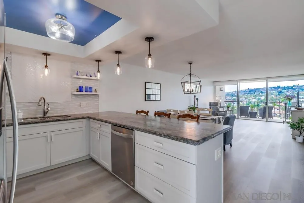 4944 Cass St Unit 804