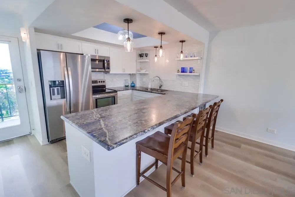 4944 Cass St Unit 804