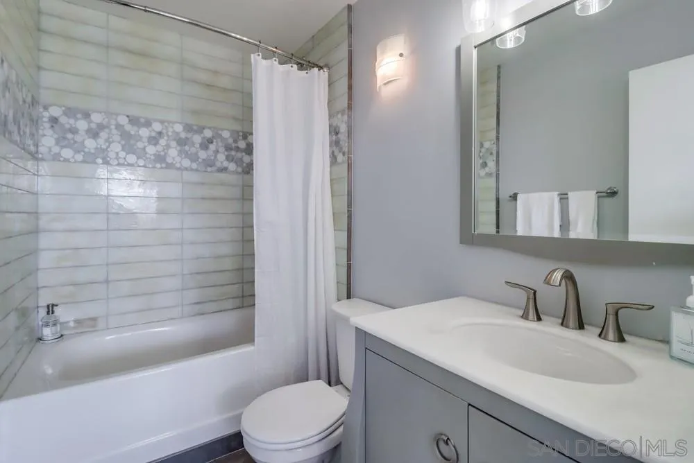 4944 Cass St Unit 804