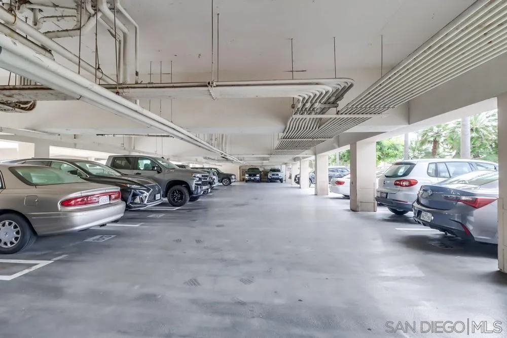 4944 Cass St Unit 804