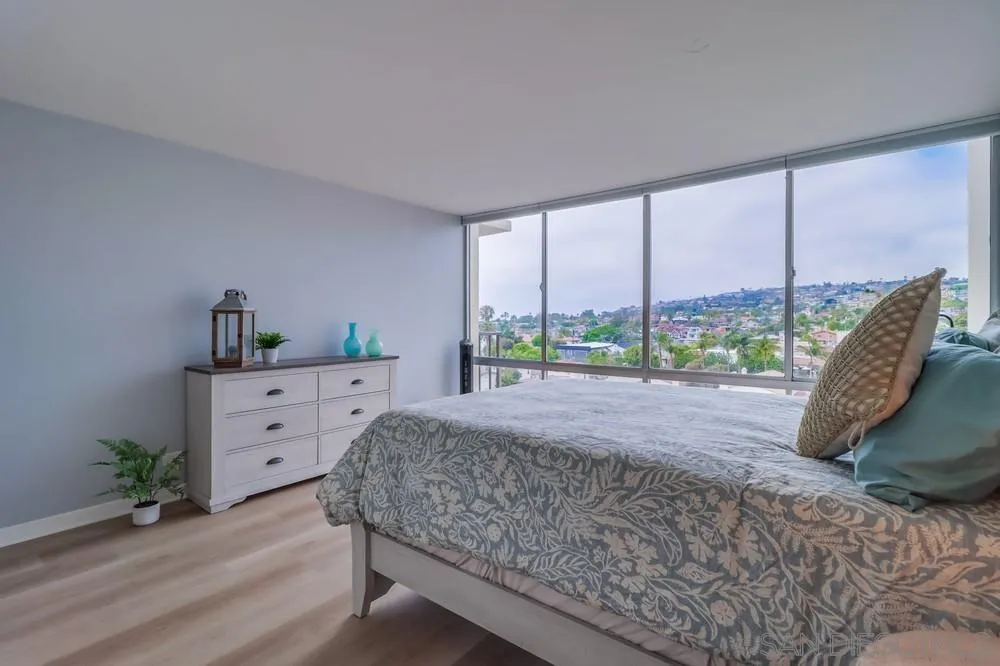 4944 Cass St Unit 804
