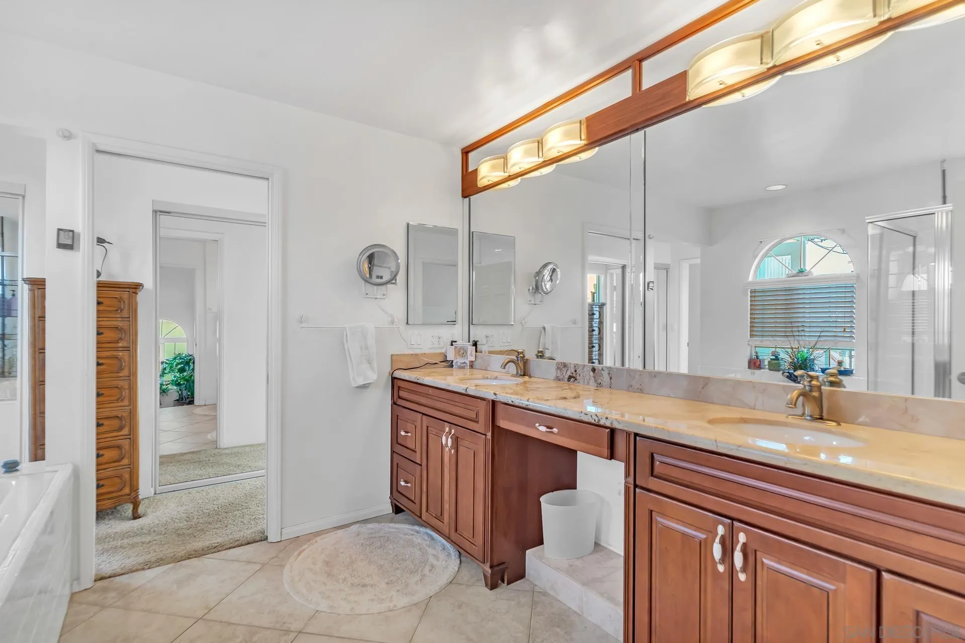 829 Seagirt Ct