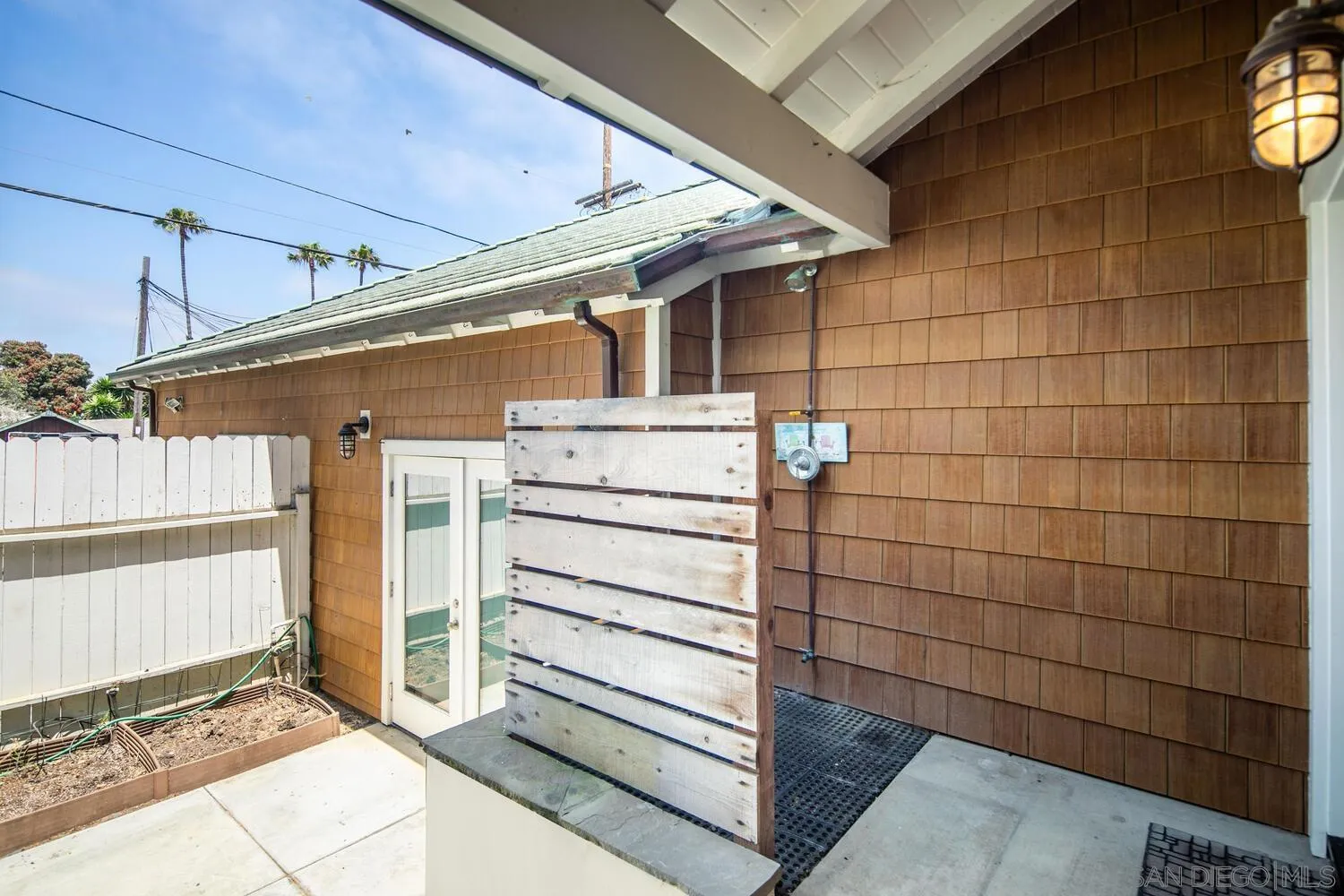 4920 Del Mar Ave