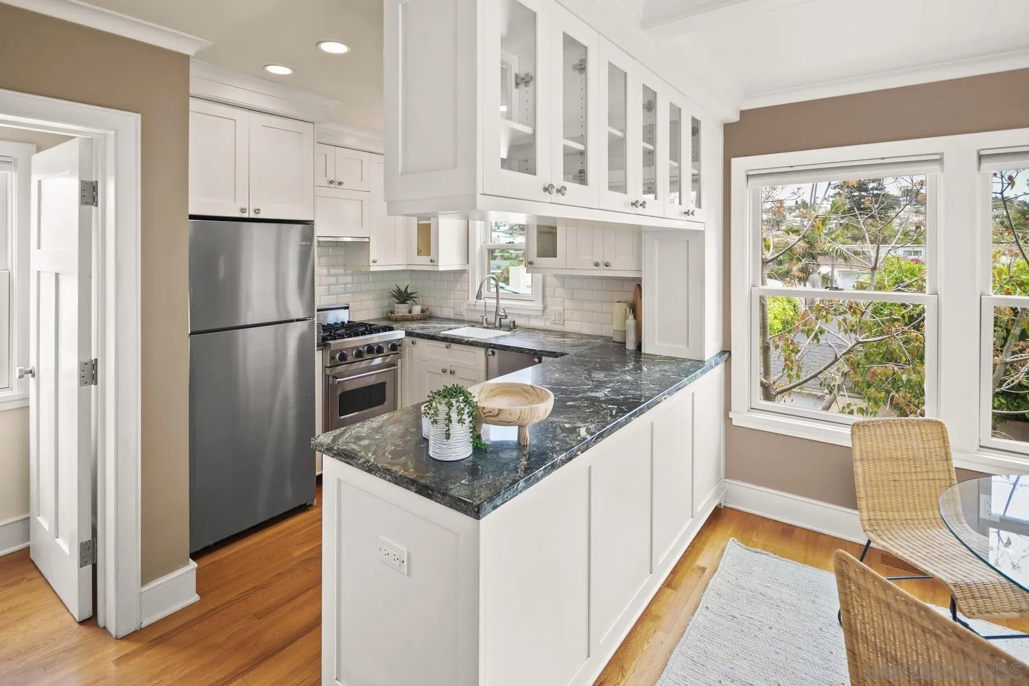 4920 Del Mar Ave