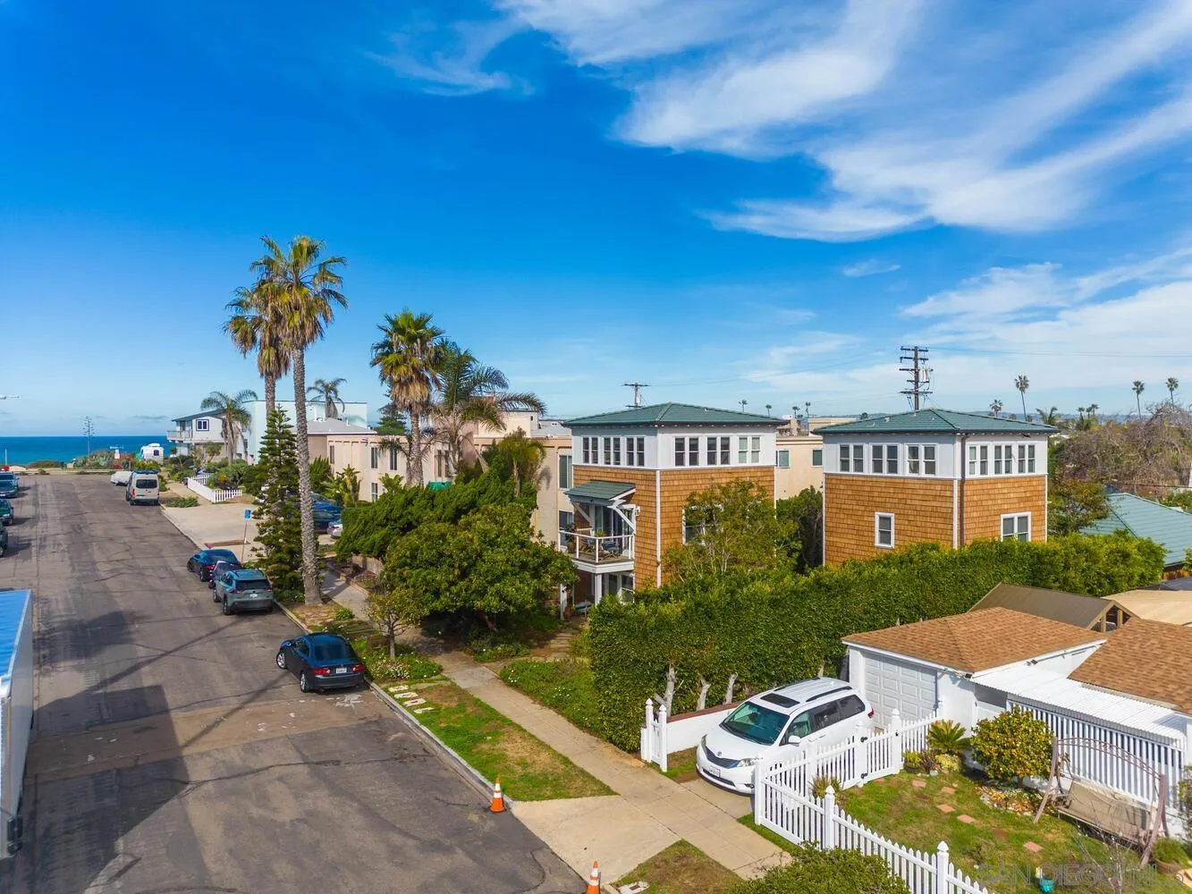 4920 Del Mar Ave