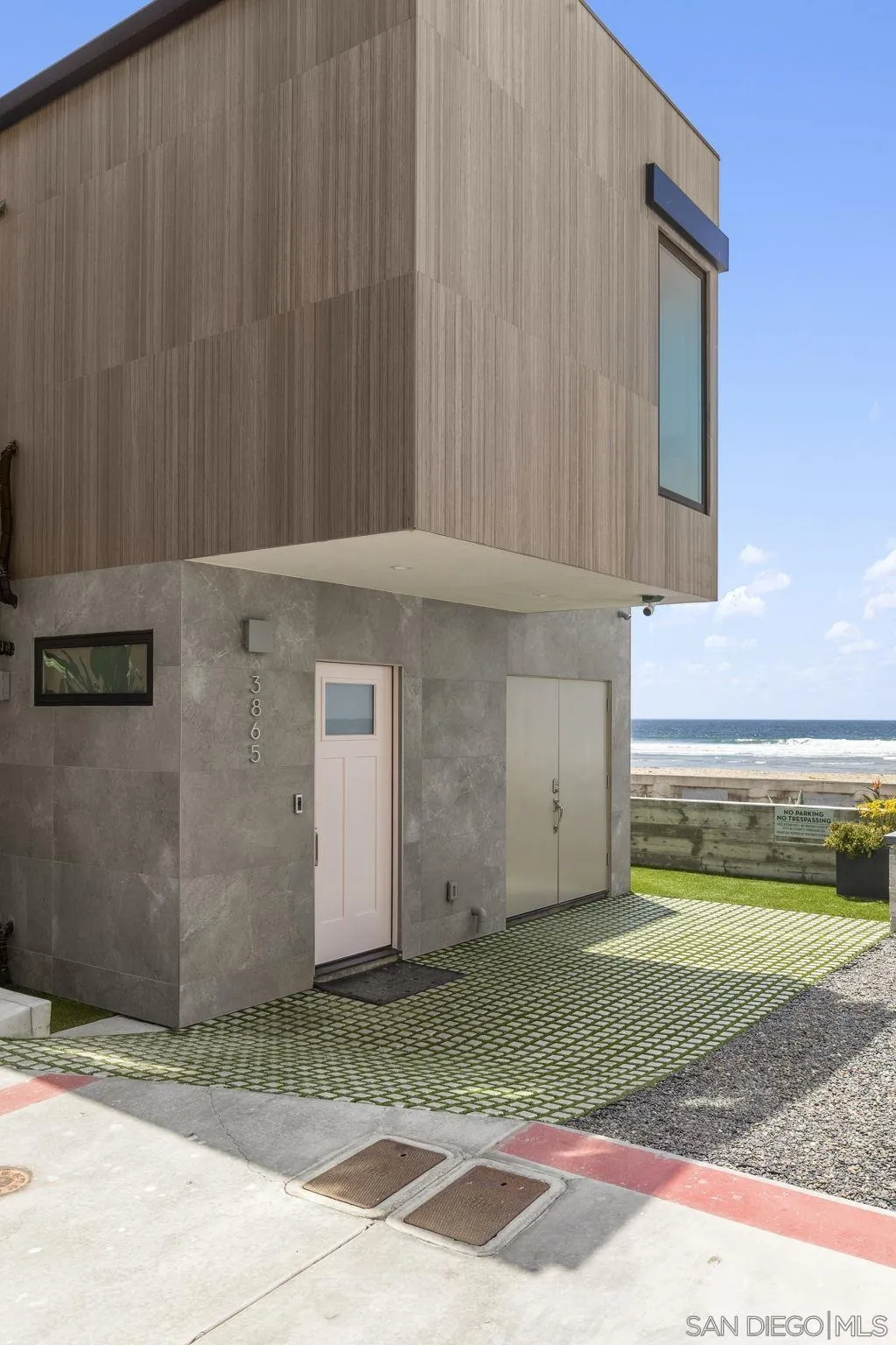 3865 Ocean Front Walk