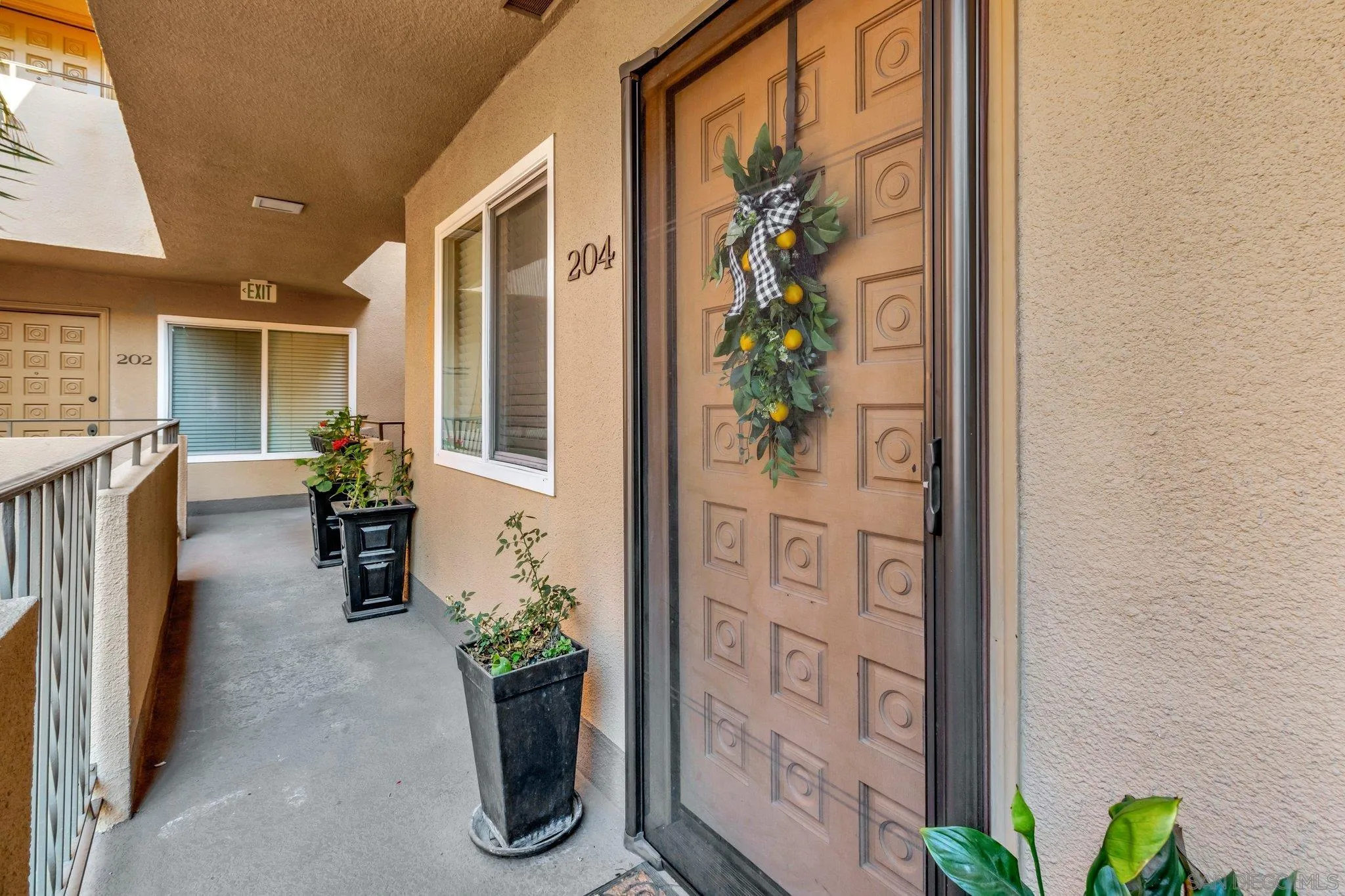 1030 Robinson Ave Unit 204