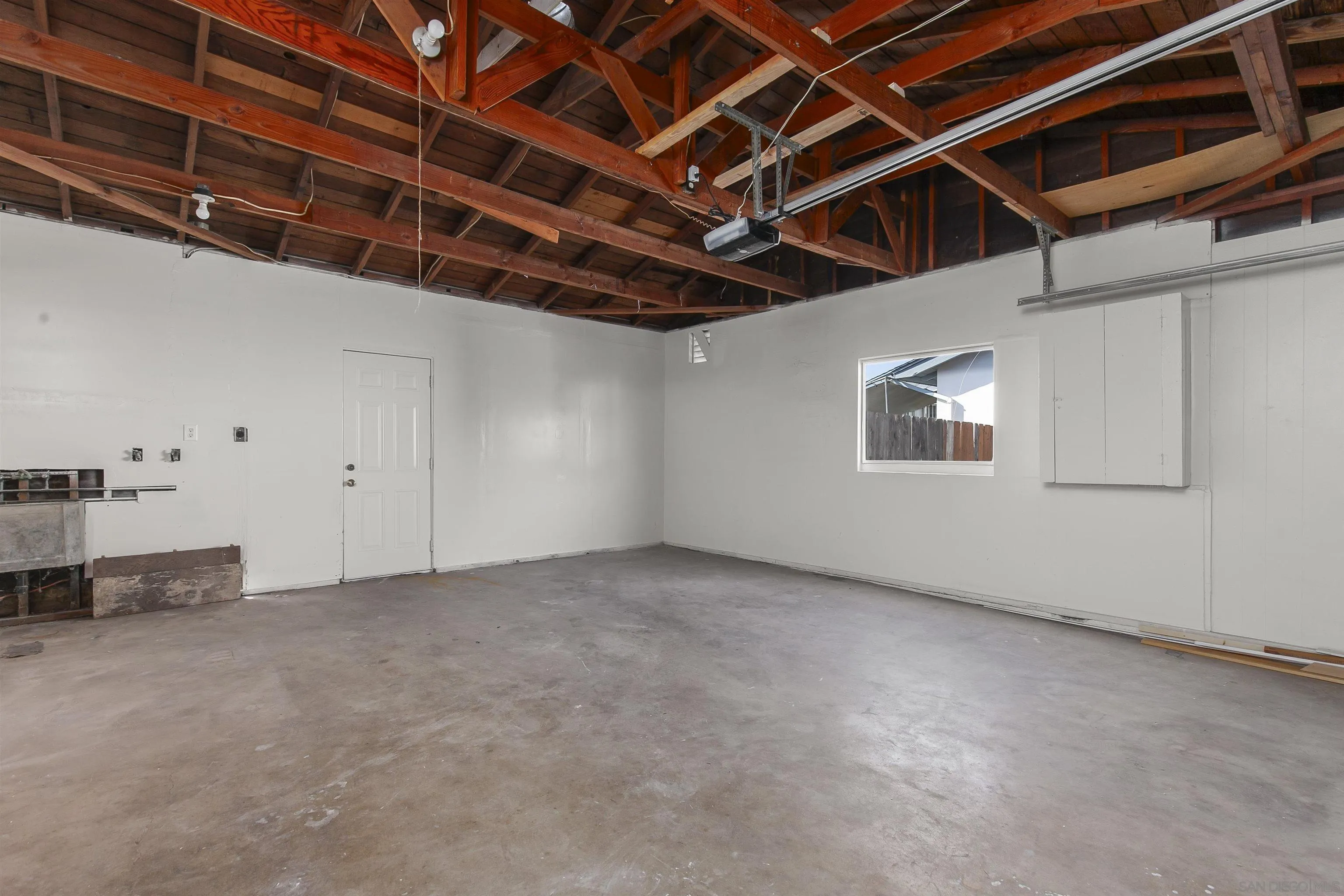 564 Ann Street