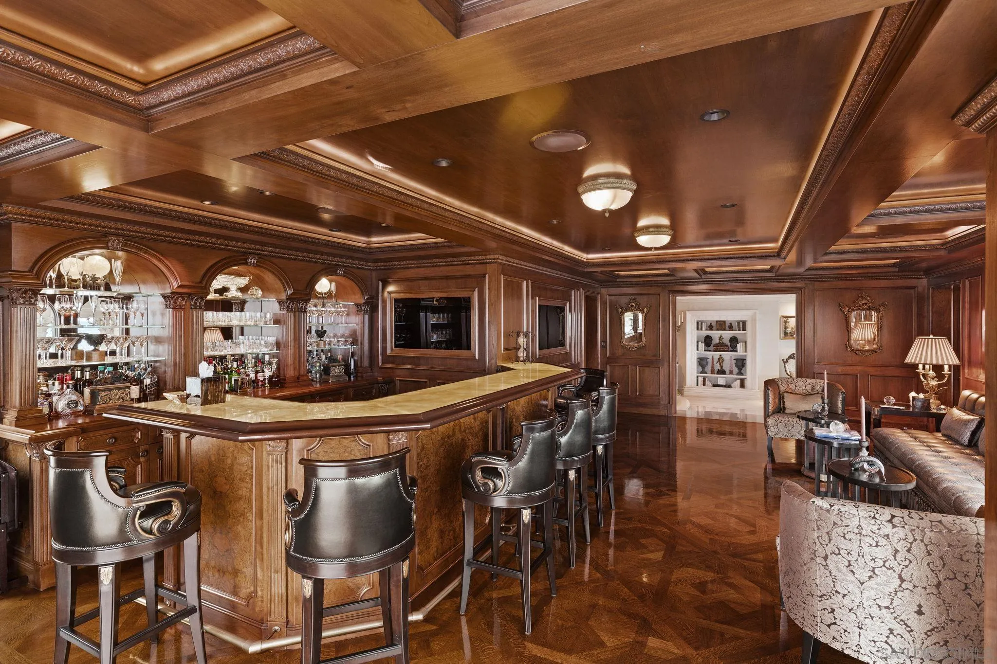 1900 Spindrift Dr