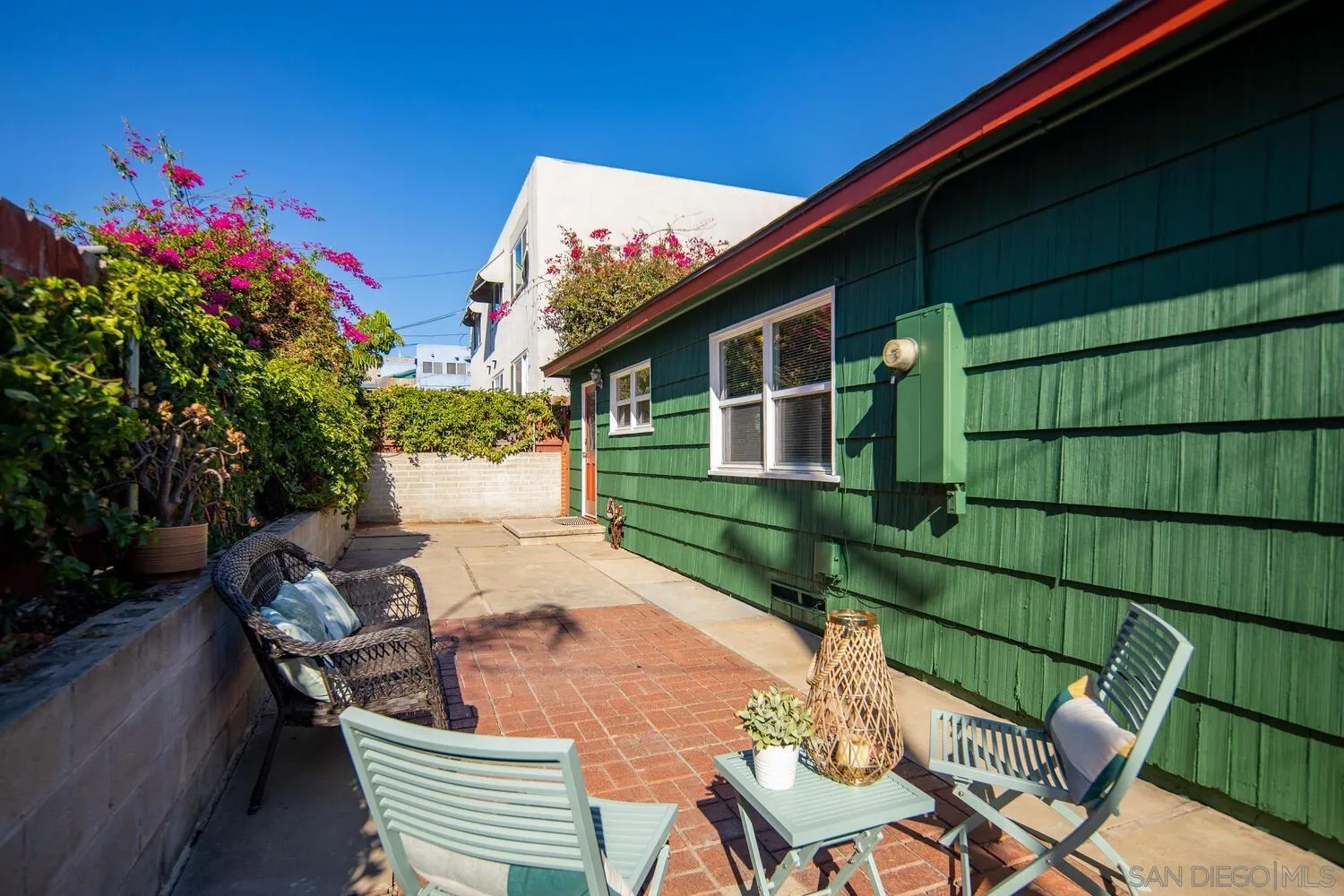 4303 Montalvo St.