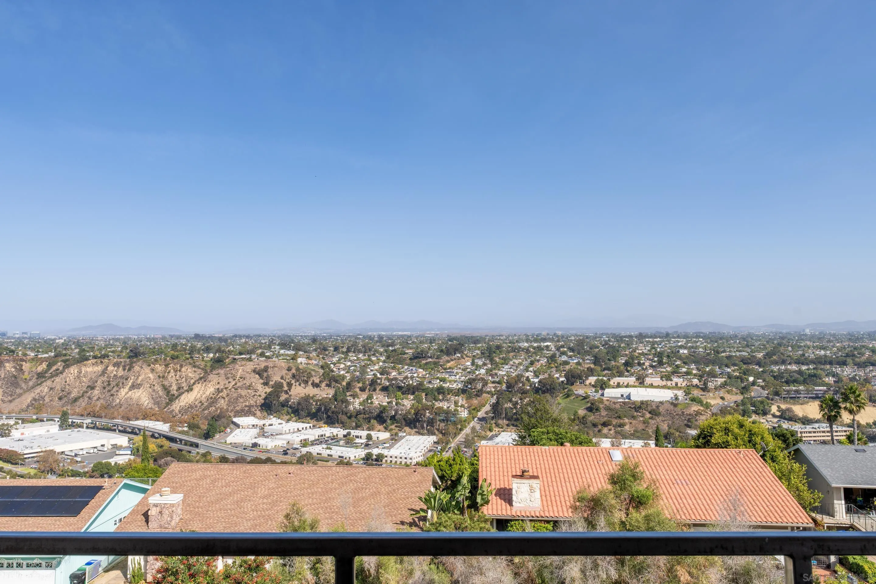 5665 Soledad Mountain Rd