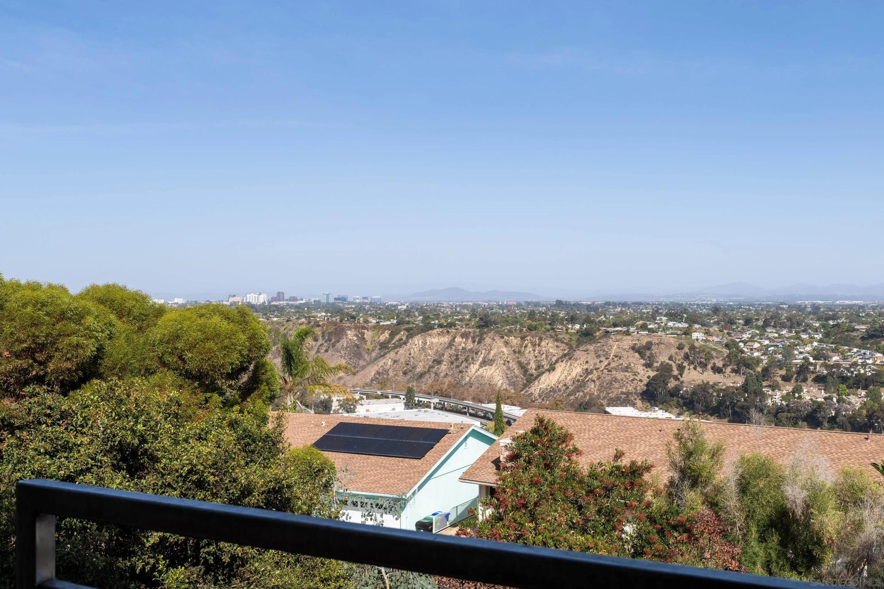 5665 Soledad Mountain Rd