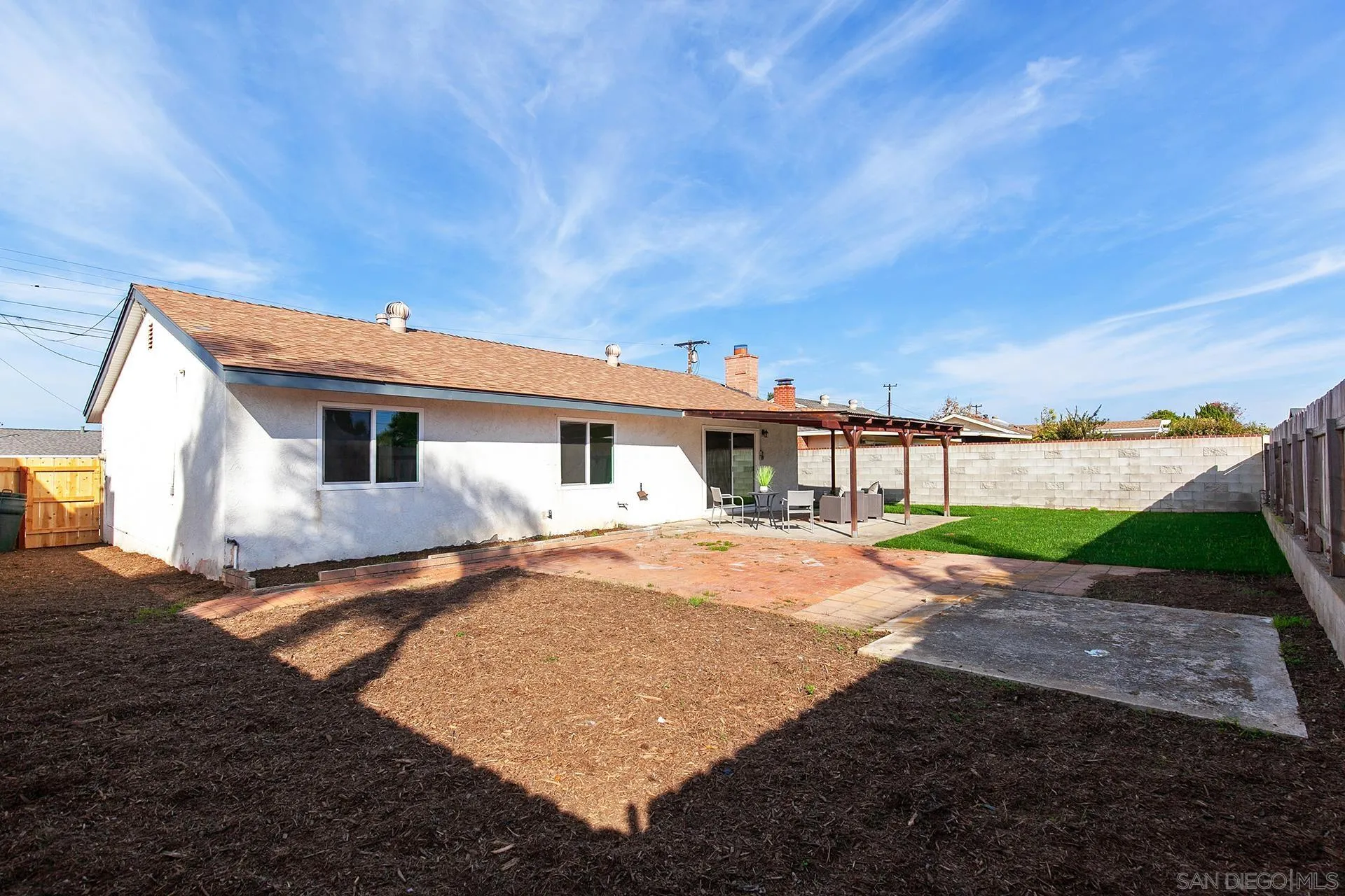 4431 Mount Bigelow Dr