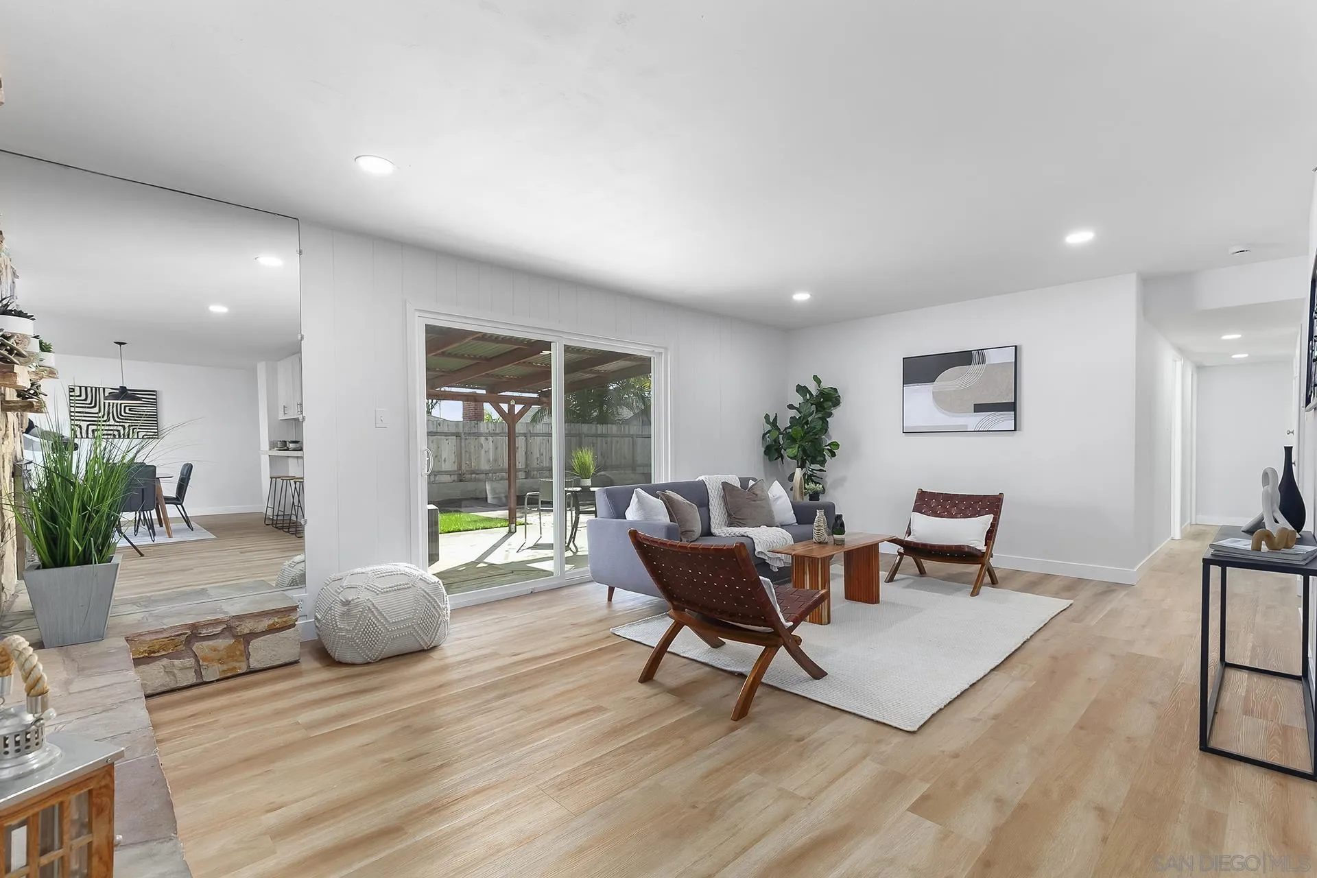 4431 Mount Bigelow Dr