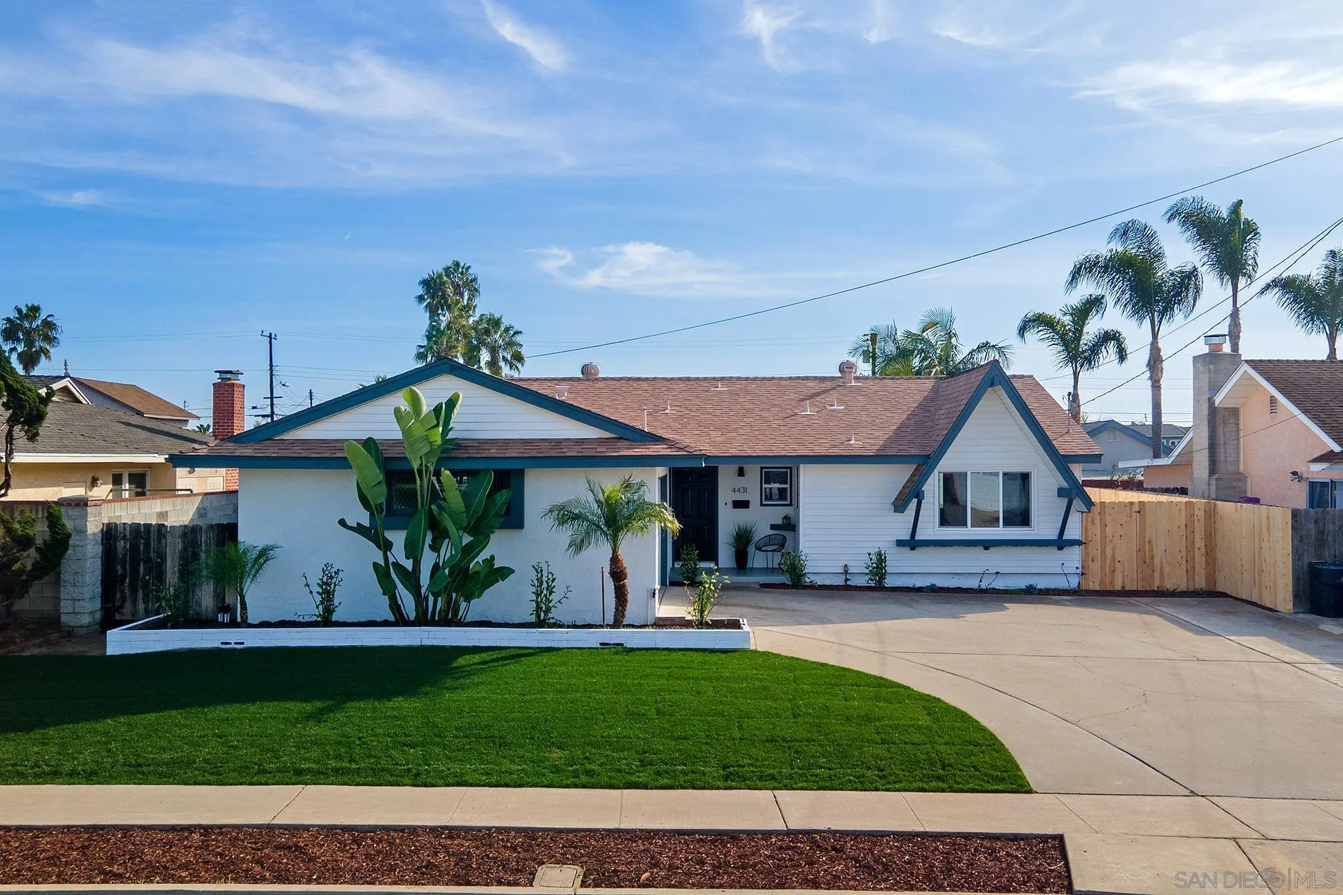 4431 Mount Bigelow Dr