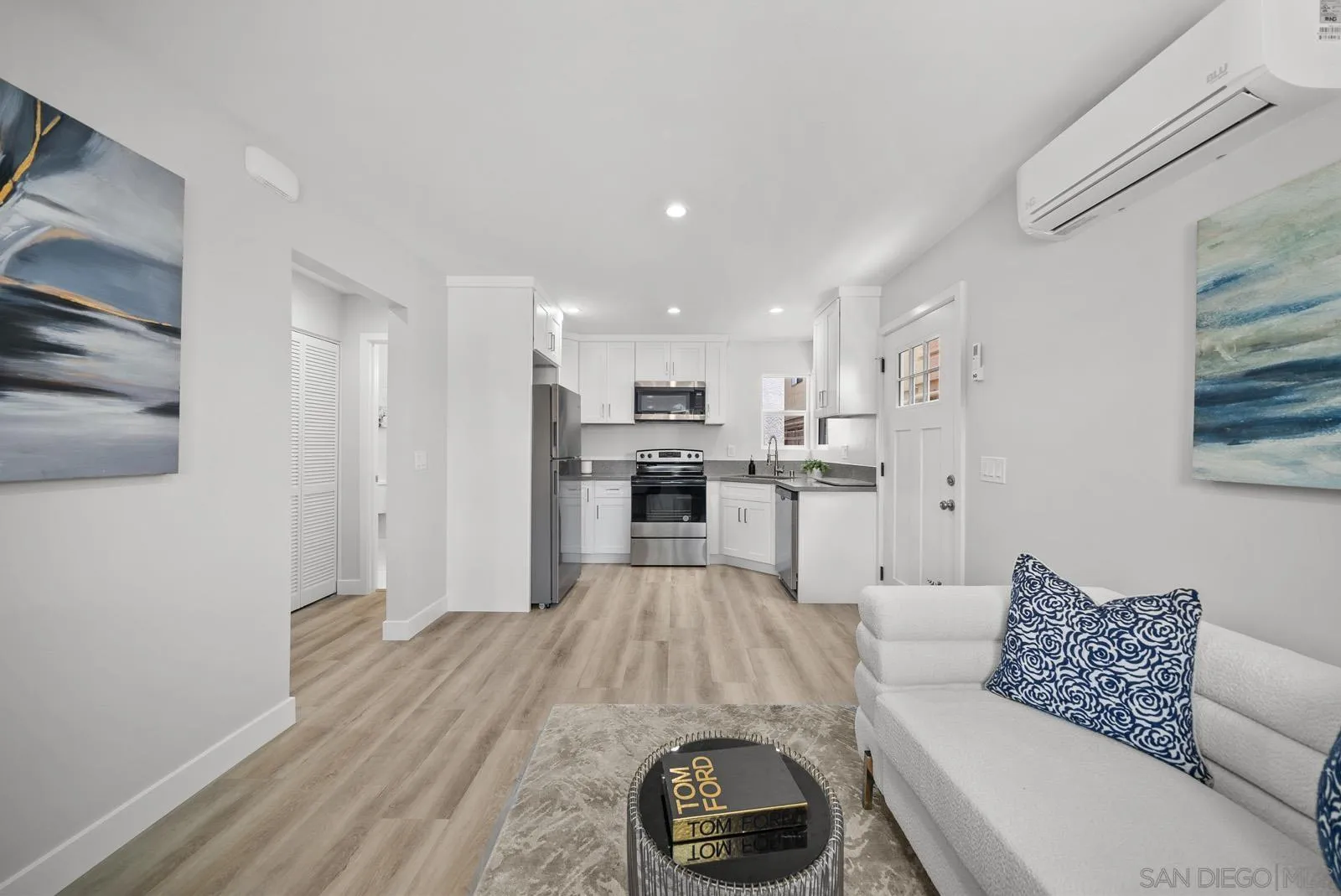 4469-75 Altadena Avenue