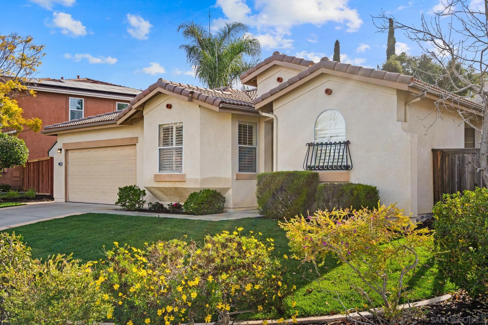 4905 Verona St