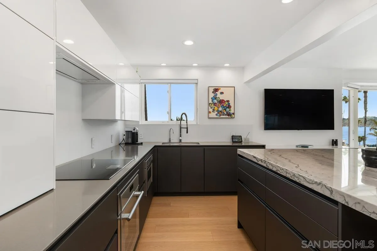 8040 Girard Ave Unit 7