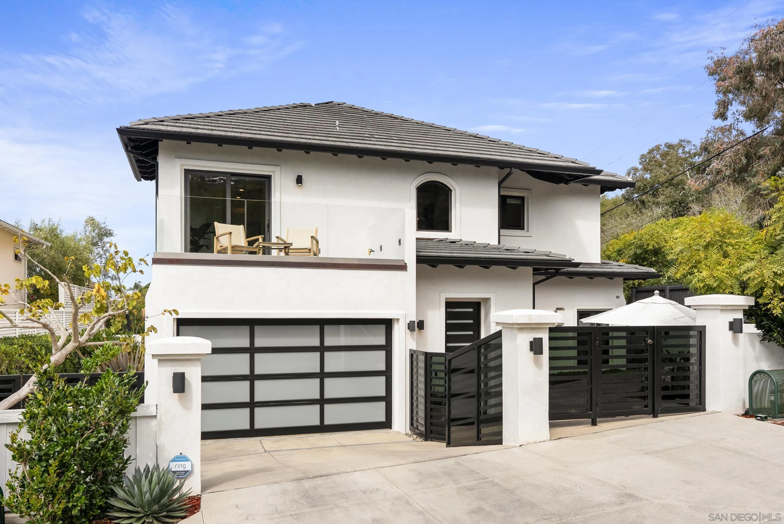 654 Rosemont St