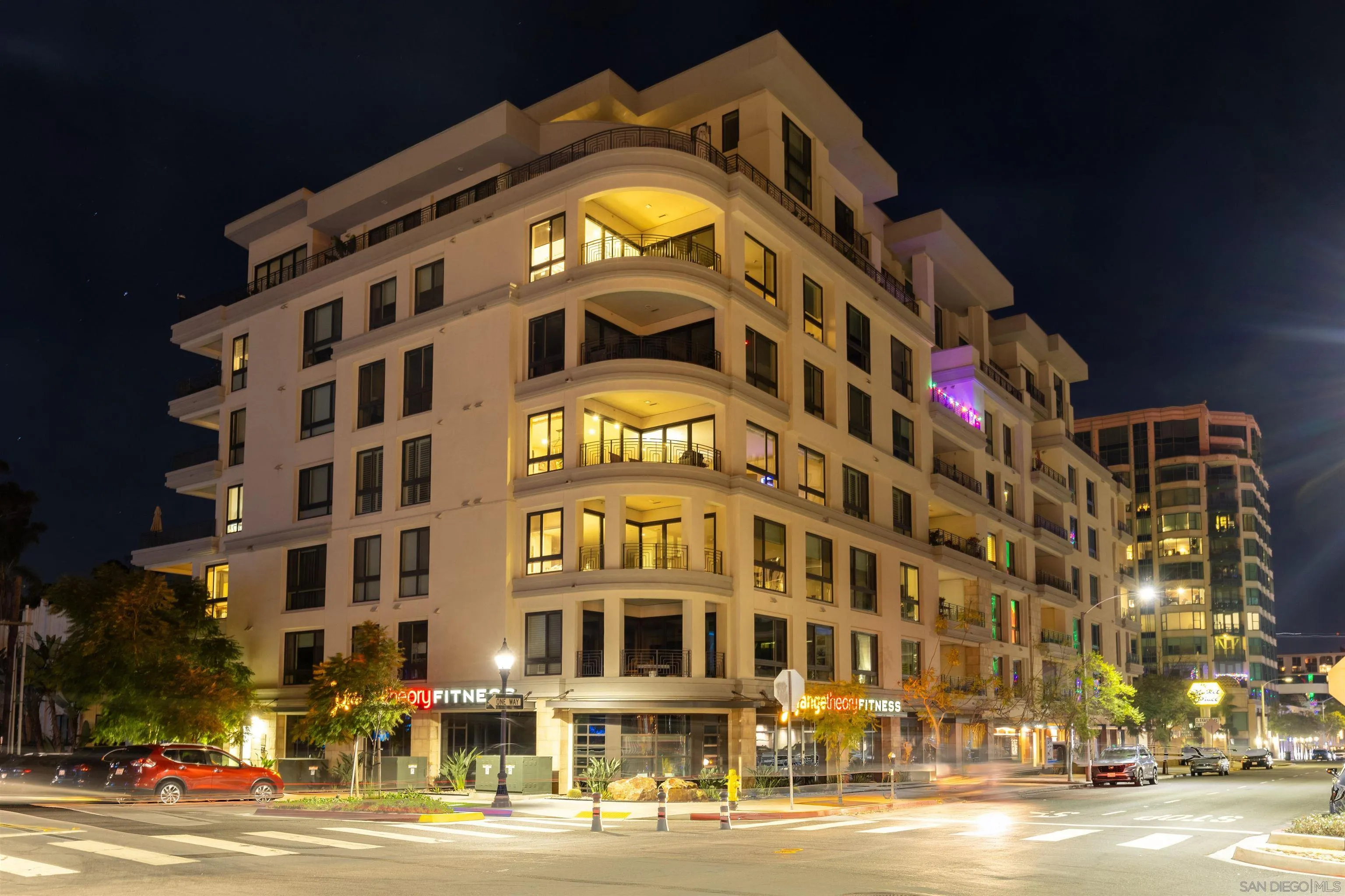 2665 5th Avenue Unit 608