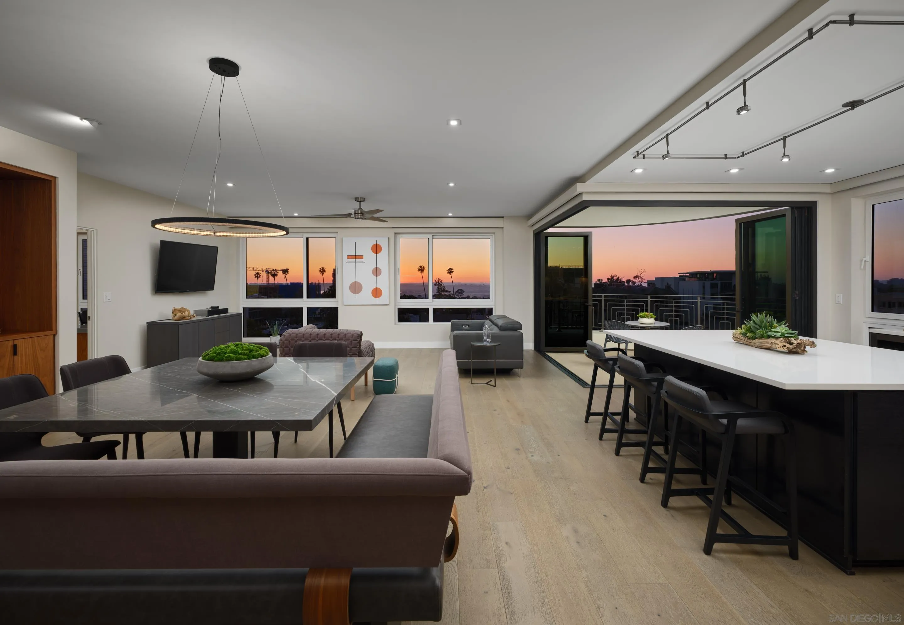 2665 5th Avenue Unit 608